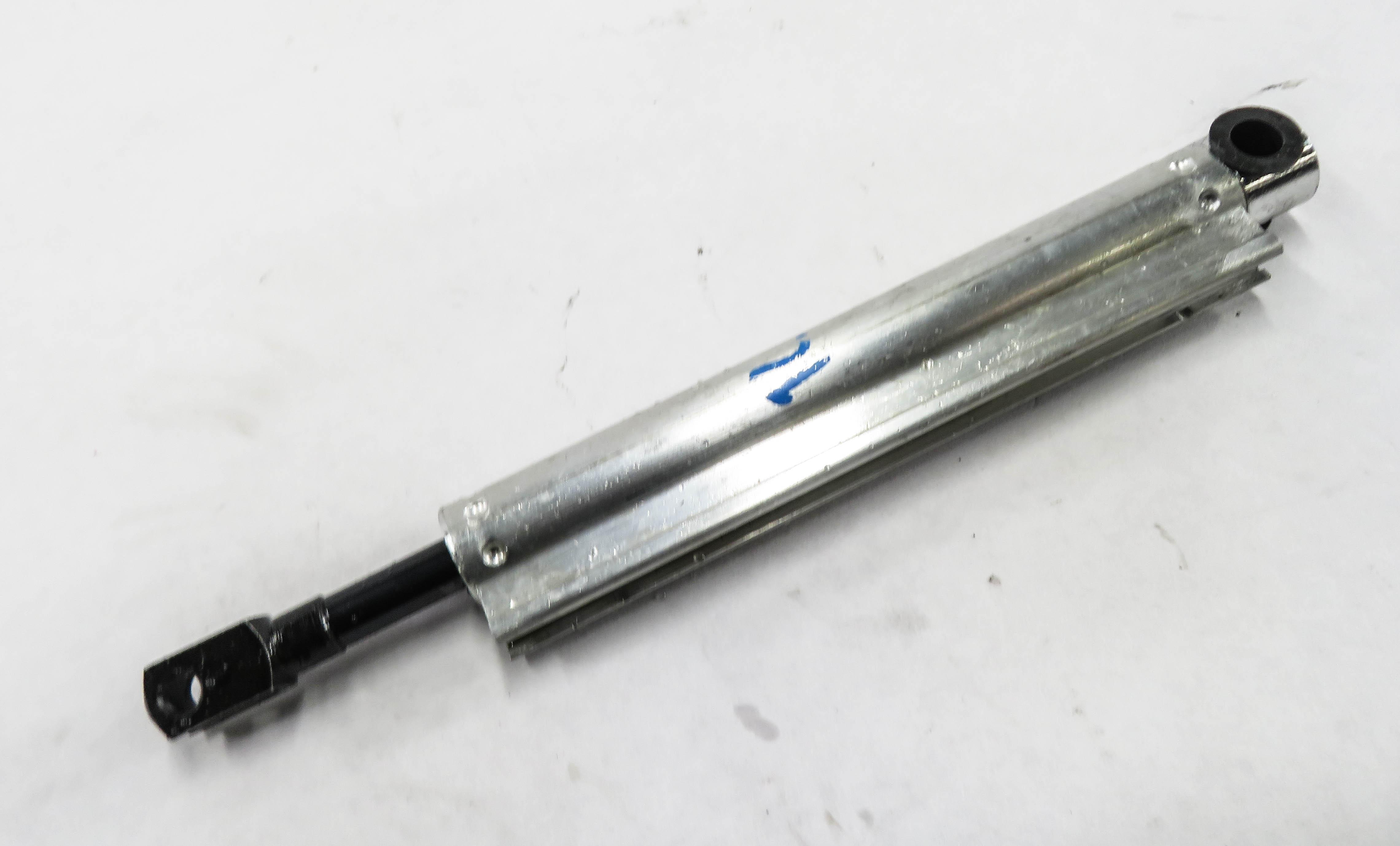 11-17 MERCEDES E350 E400 E550 (A207) RIGHT CENTER CONVERTIBLE TOP HYDRAULIC RAM — exact item pictured