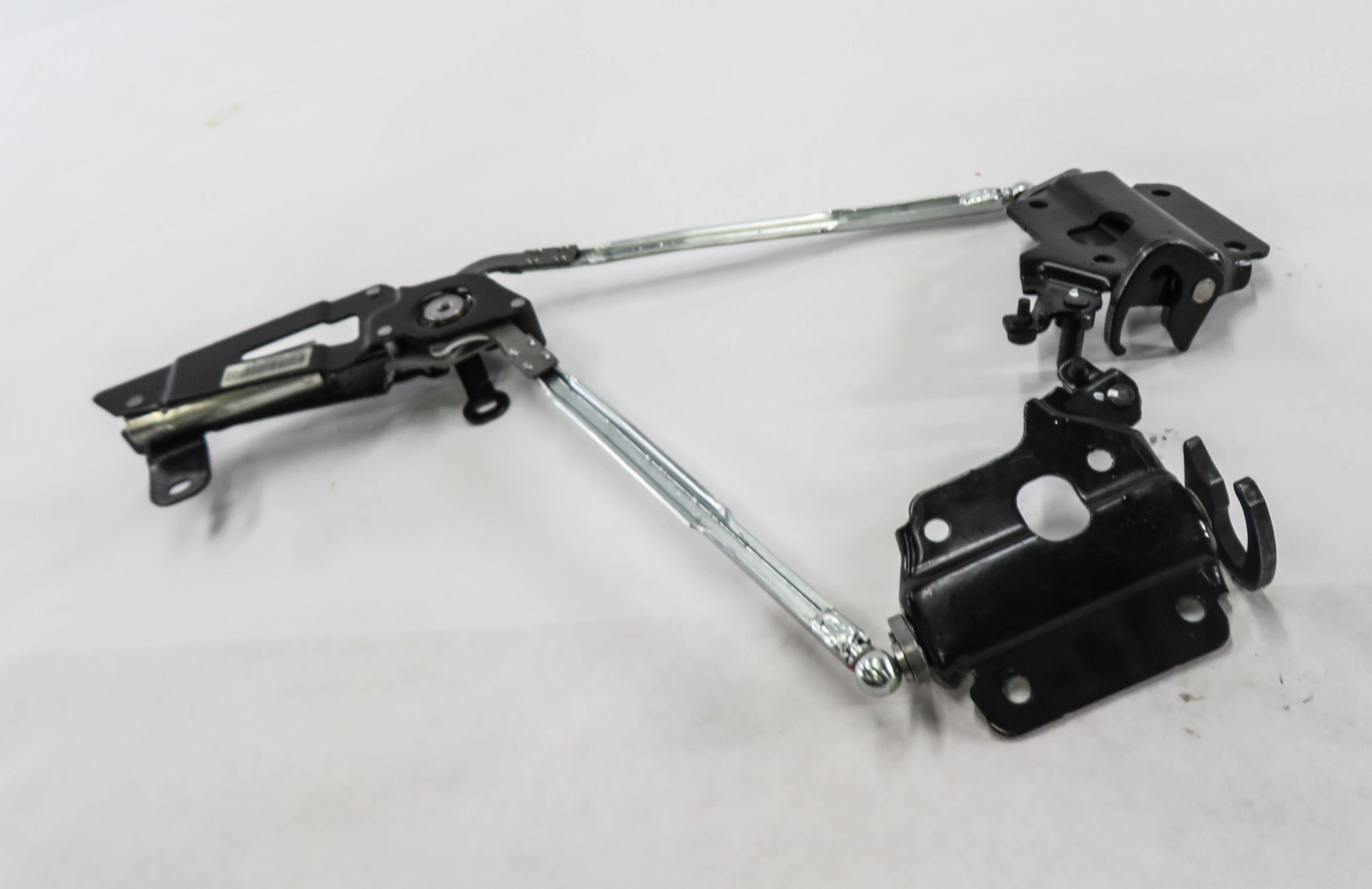 2014 MERCEDES E350 (A207) FRONT CONVERTIBLE TOP LATCH ASSEMBLY — exact item pictured