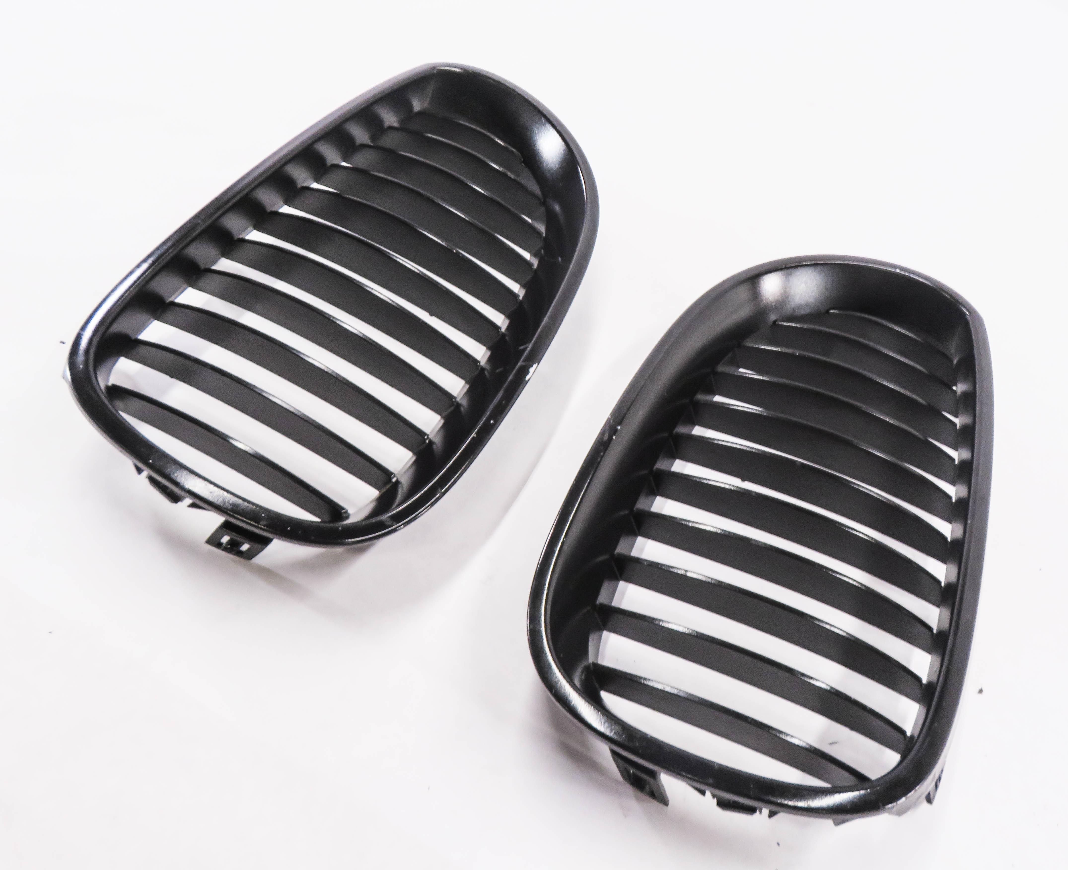 04-07 BMW 530i 525i (E60) LEFT & RIGHT FRONT HOOD VENT GRILLE SET (BLACK FINS) — exact item pictured