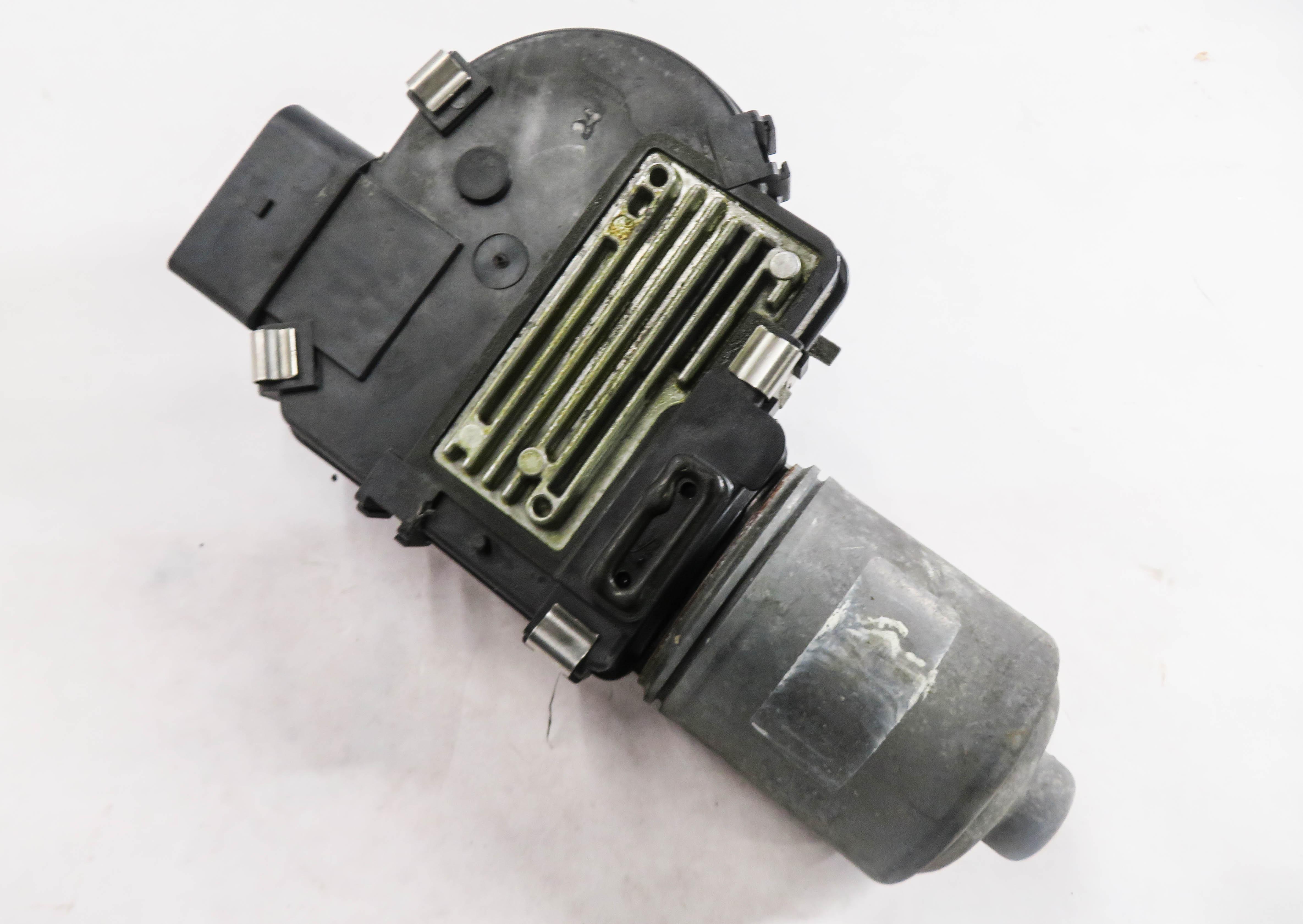 2004-2010 BMW 525i 528i 530i 535i 545i M5 M6 (E60 E63) WINDSHIELD WIPER MOTOR — exact item pictured