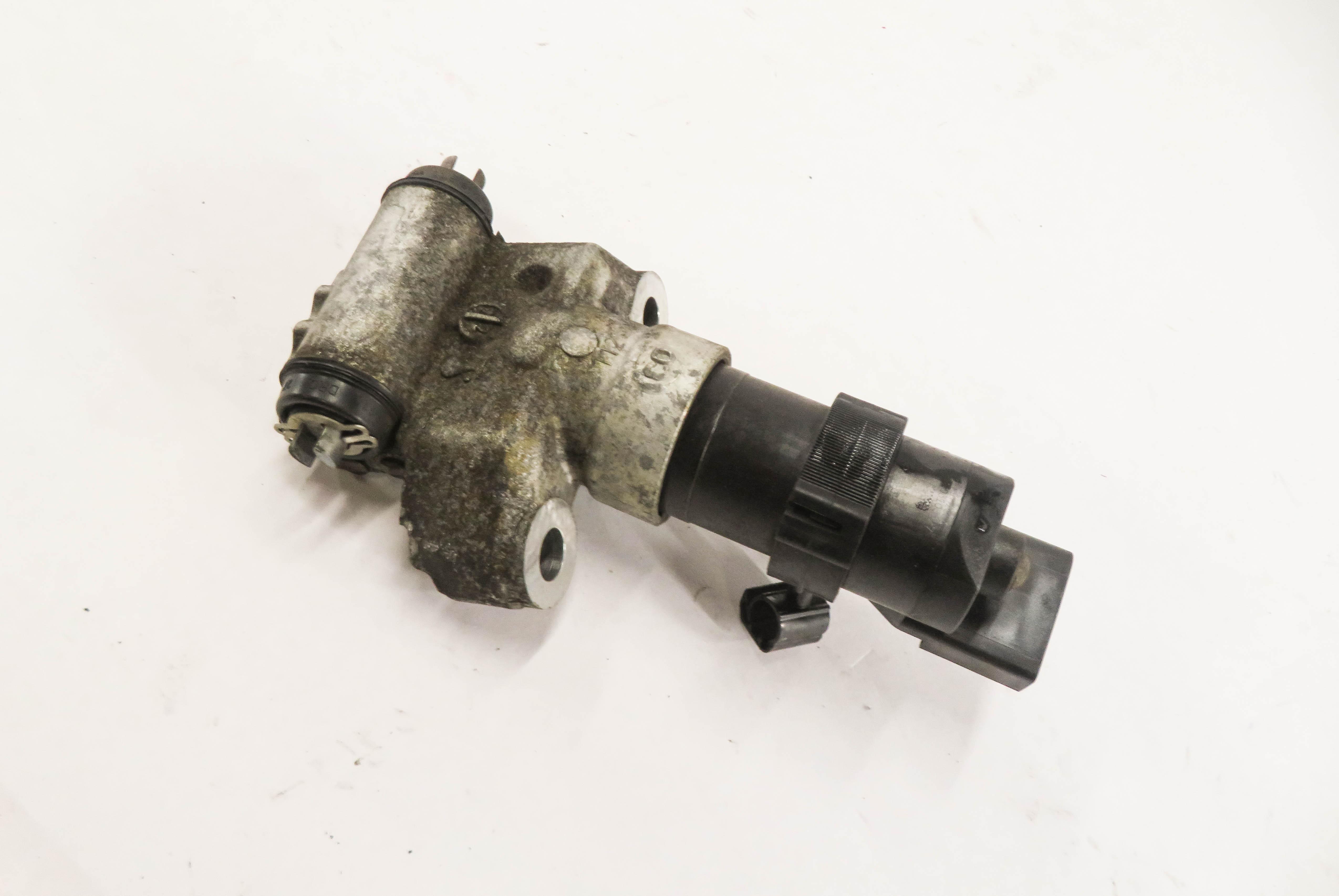 2011 PORSCHE CAYENNE (958) RIGHT PASSENGER REAR PARKING BRAKE ACTUATOR MOTOR — exact item pictured