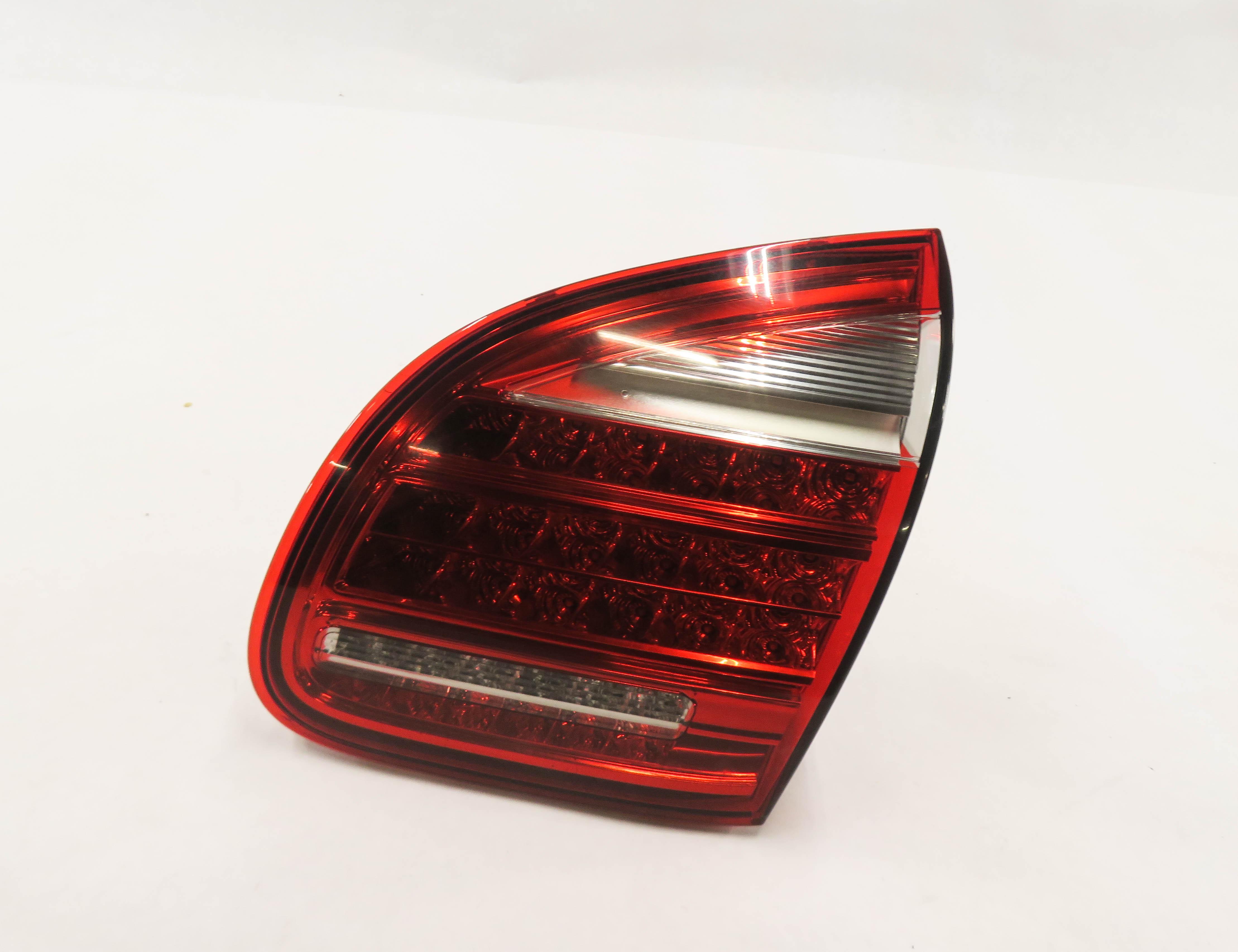 2011-2014 PORSCHE CAYENNE (958) RIGHT PASSENGER INNER TRUNK TAILLIGHT LIGHT LAMP — exact item pictured