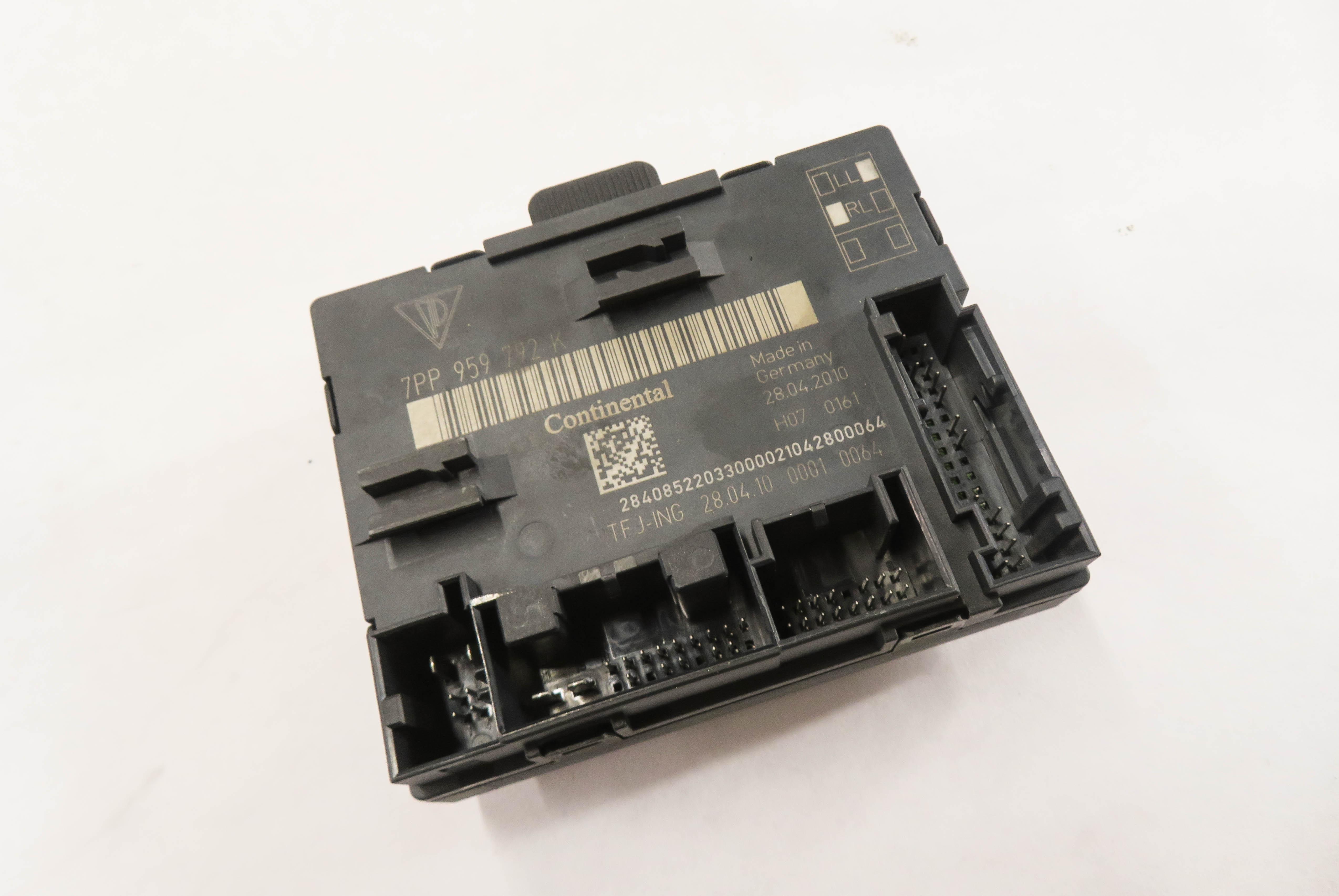 2011 PORSCHE CAYENNE (958) RIGHT FRONT PASSENGER DOOR CONTROL MODULE — exact item pictured