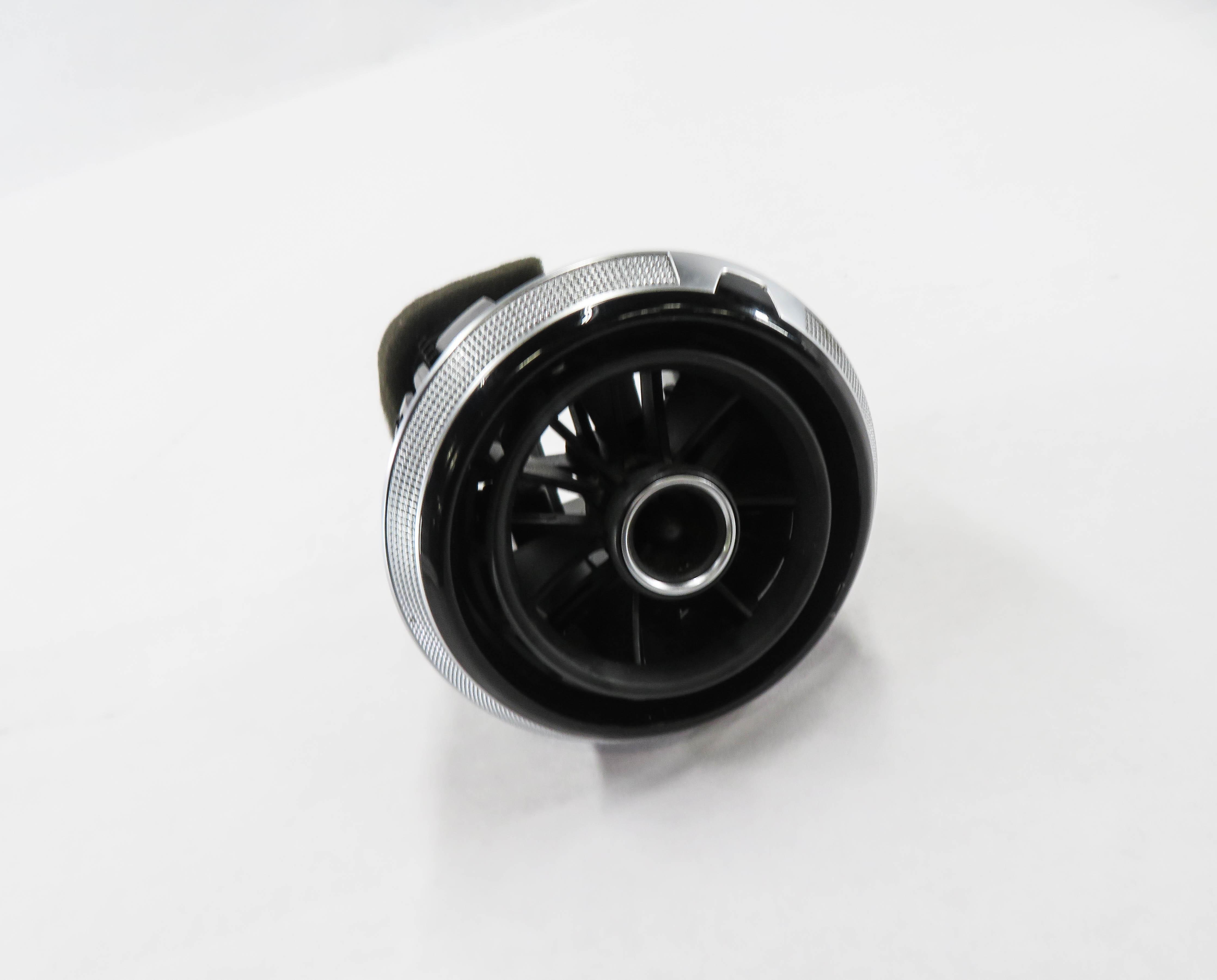 2016 AUDI A3 (8V) FRONT DASH HEATER A/C AIR VENT — exact item pictured