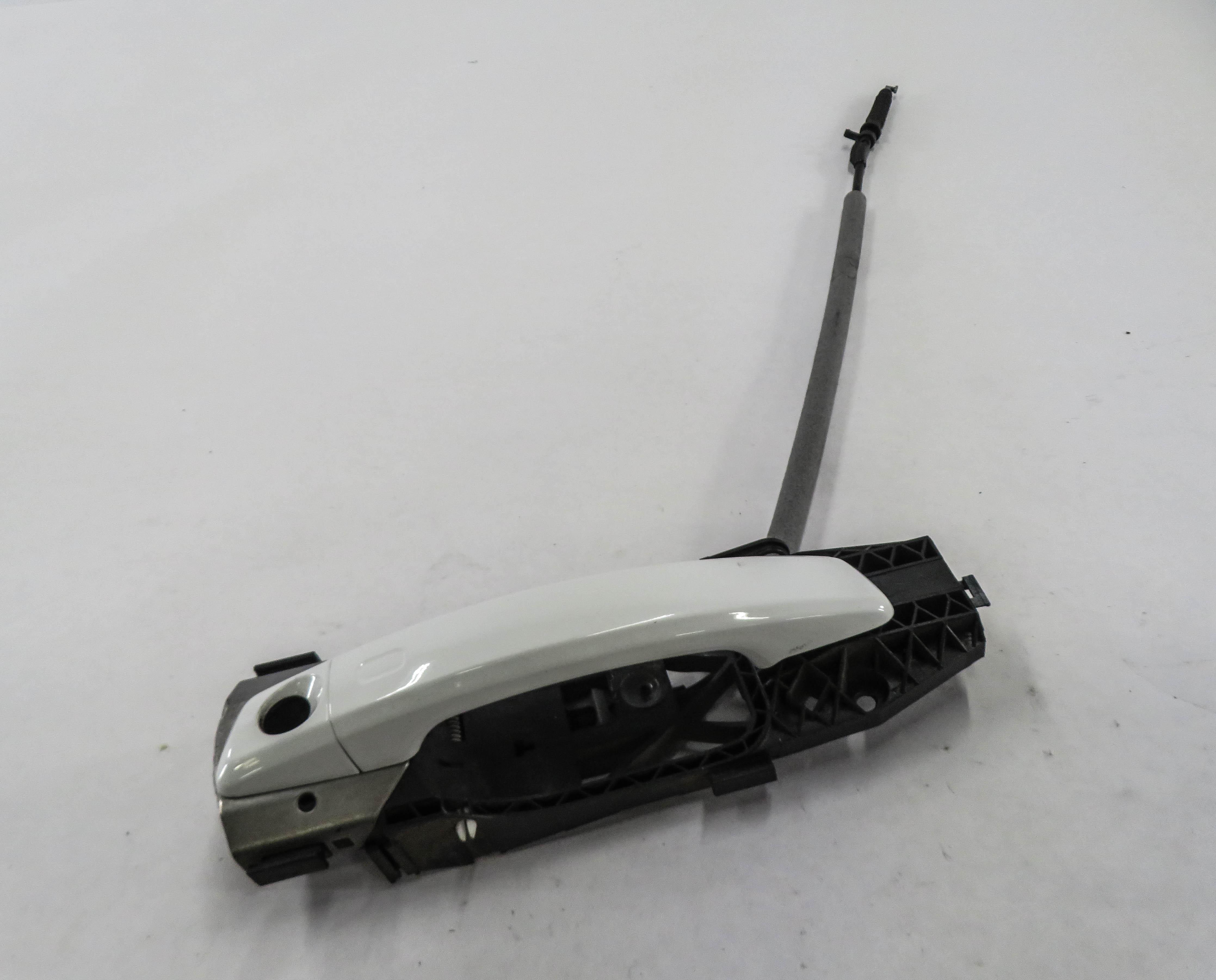 2015-2018 AUDI TT (MK3) LEFT FRONT DRIVER EXTERIOR DOOR HANDLE (IBIS WHITE) — exact item pictured