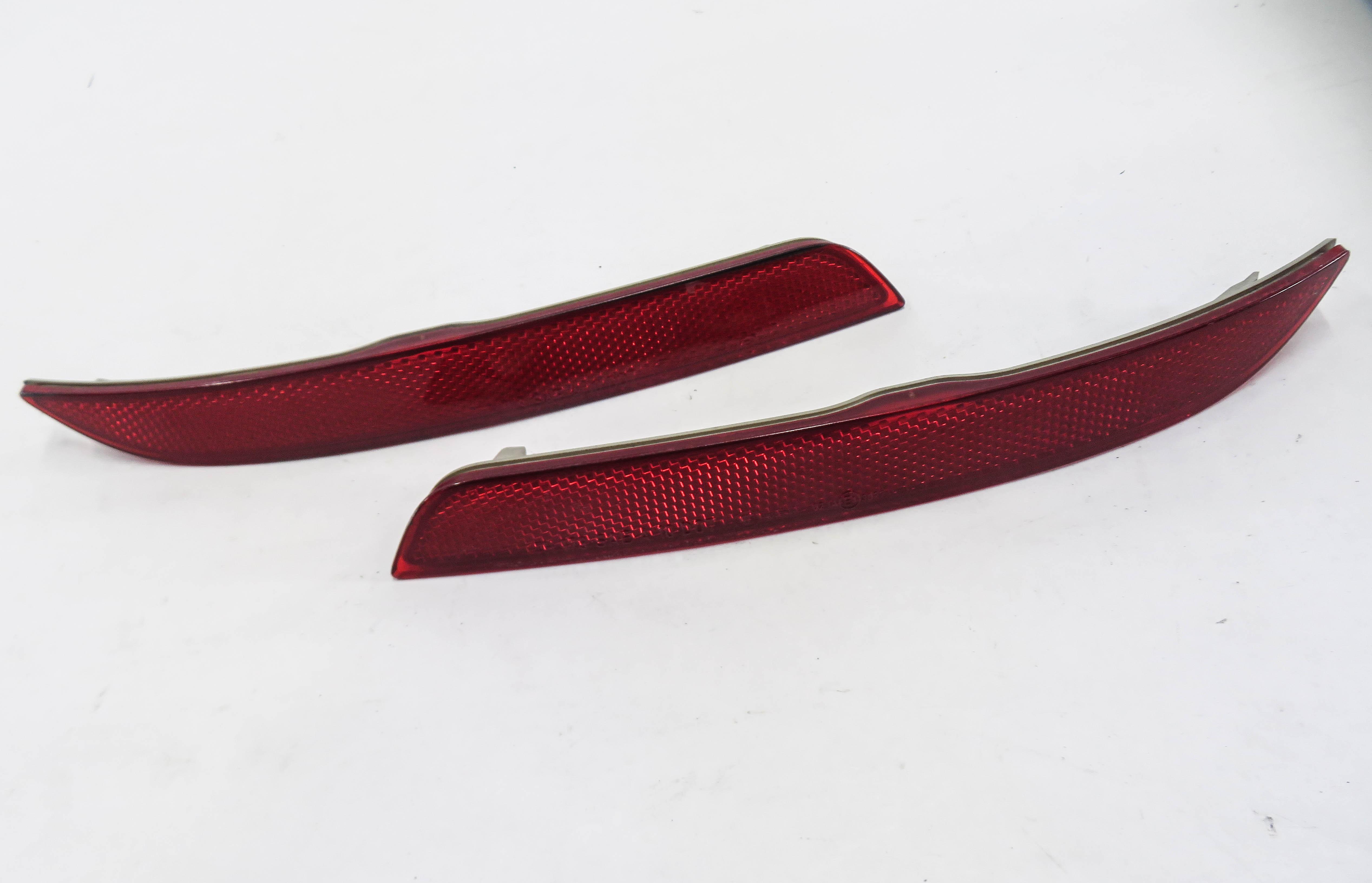 2013 BMW 535i (F10) LEFT & RIGHT REAR BUMPER MARKER REFLECTOR SET-2 — exact item pictured