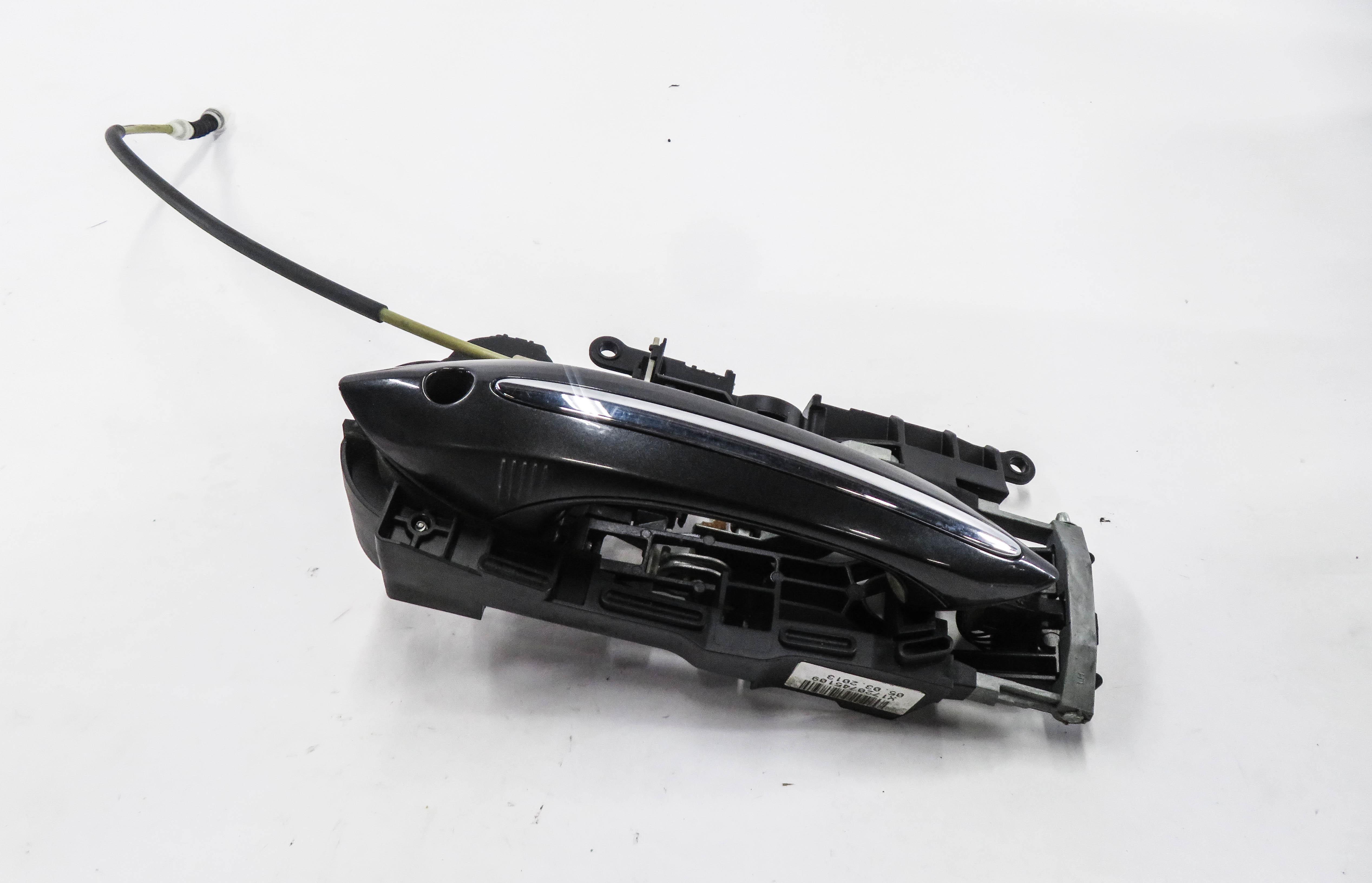 11-16 BMW 528i 535i 550i M5 (F10) LEFT FRONT DRIVER COMFORT DOOR HANDLE (GRAY) — exact item pictured