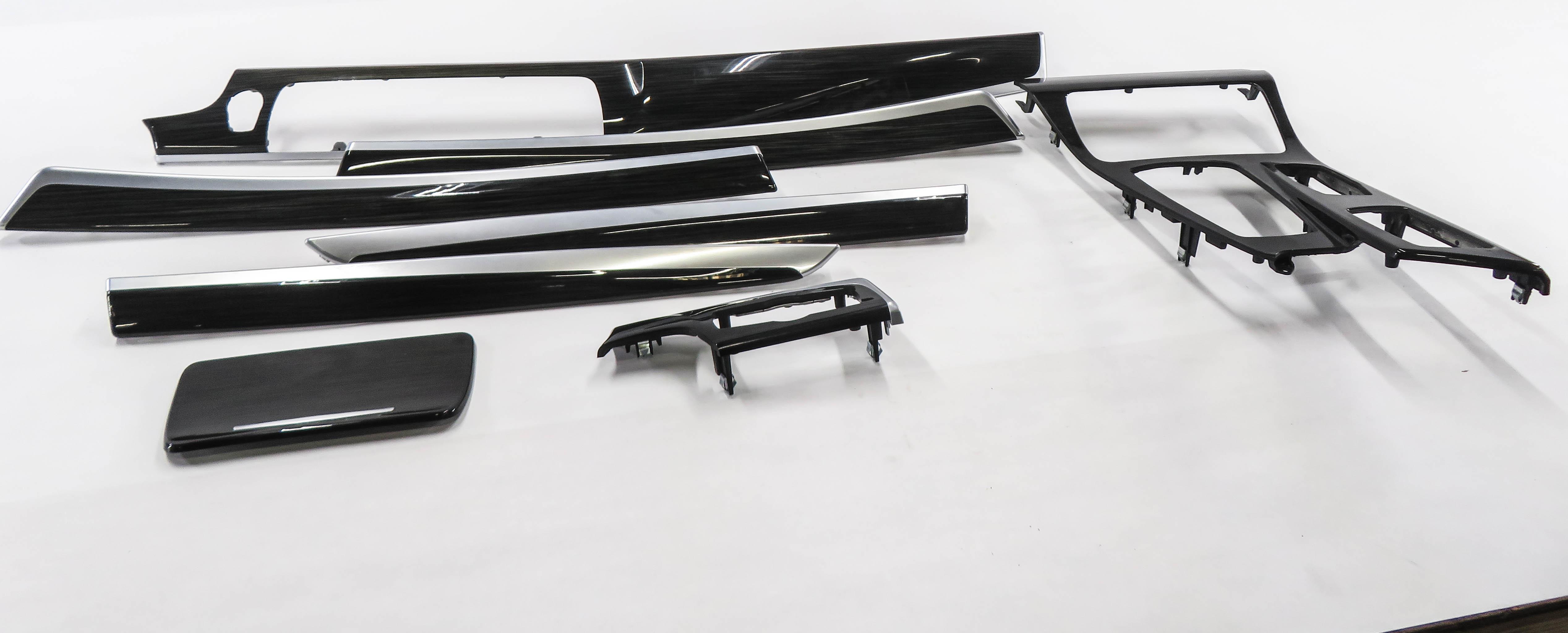 2013 BMW 535i (F10) DASH DOOR CONSOLE WOOD GRAIN TRIM SET (FINELINE WOOD GRAIN) — exact item pictured