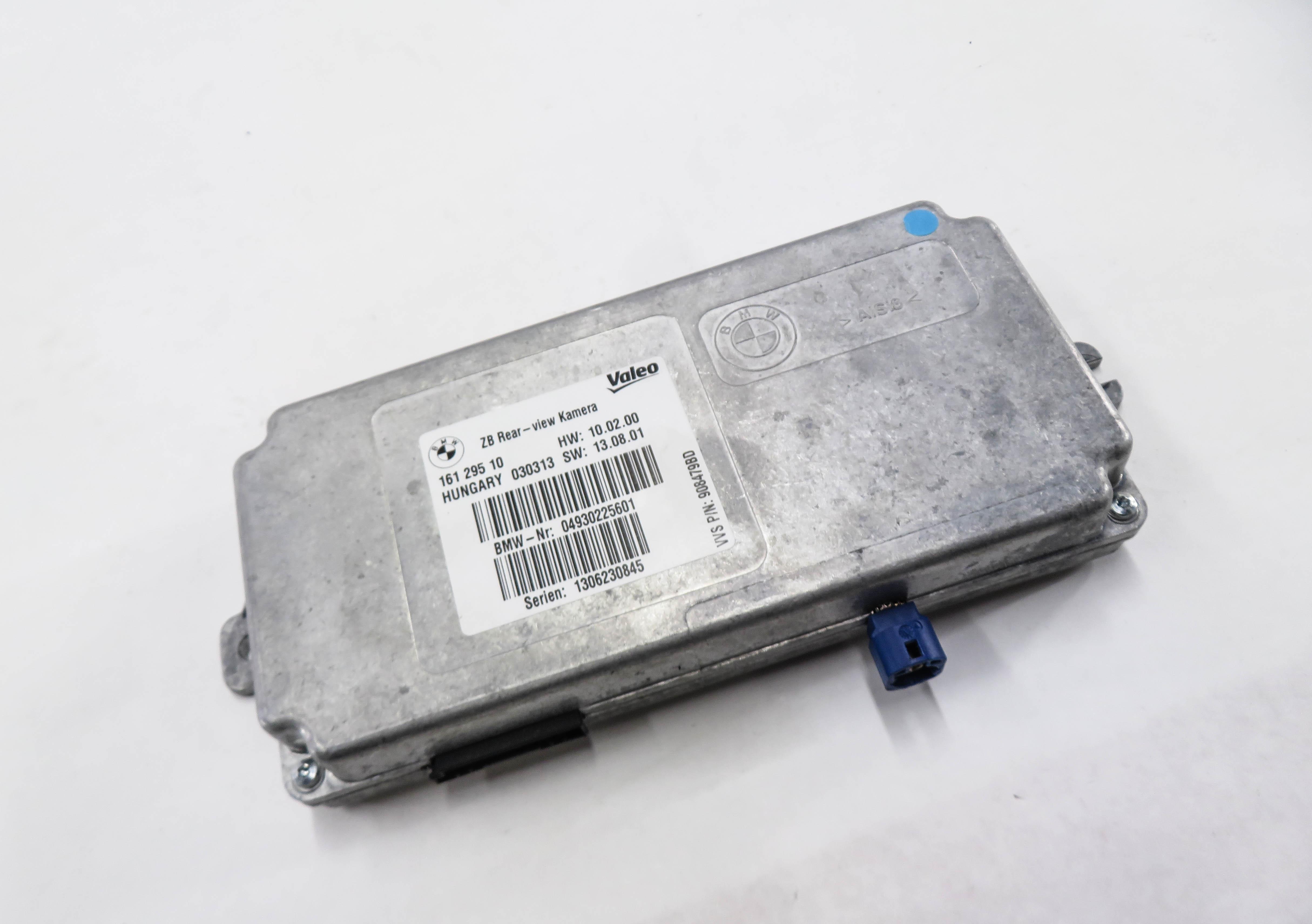 10-19 BMW 328i 330i 335i 528i 535i 550i 740i 750i M3 M4 - REARVIEW CAMERA MODULE — exact item pictured
