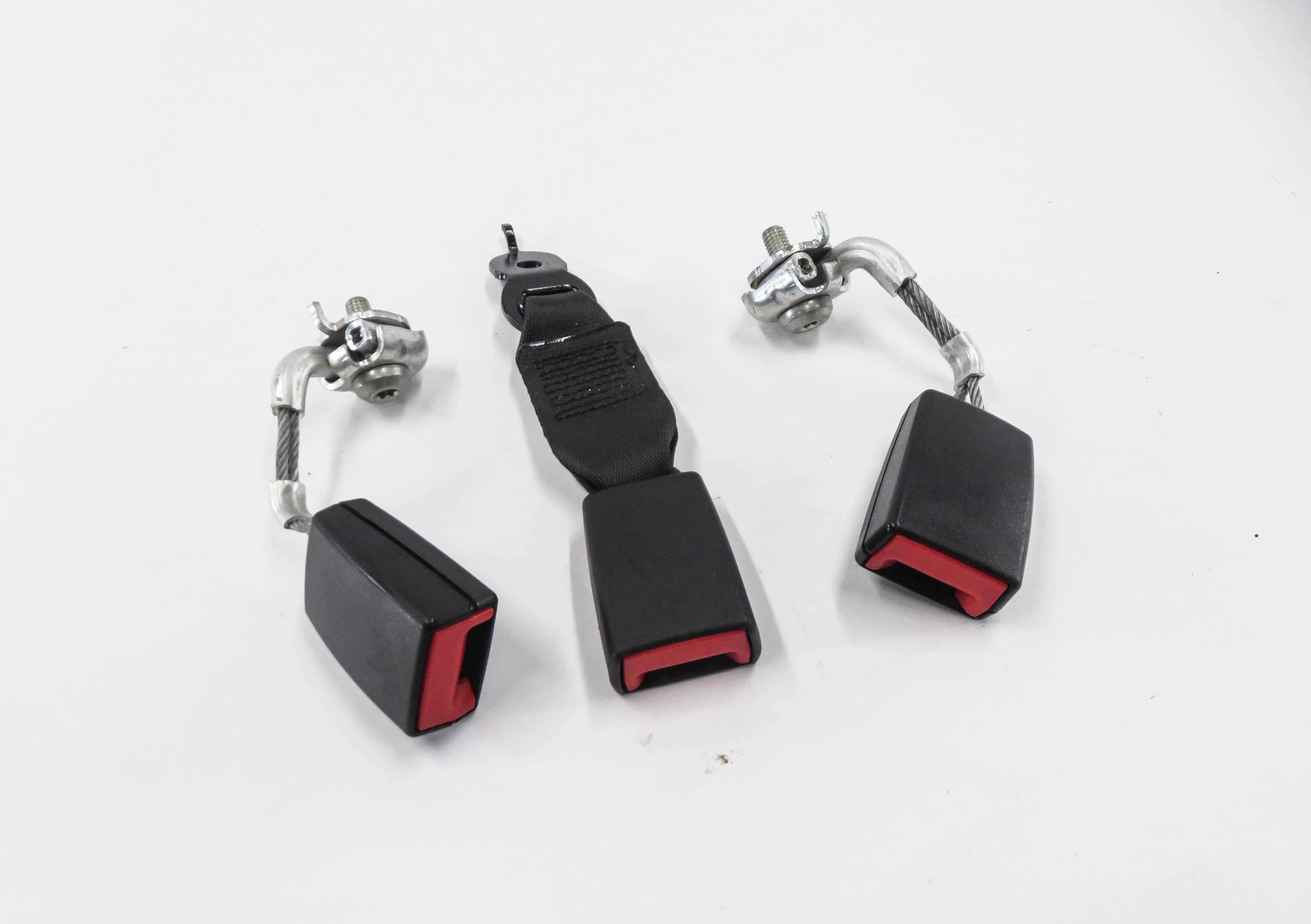 2013 BMW 535i (F10) REAR SEAT SEATBELT BUCKLE RECEIVER SET-3 (BLACK) — exact item pictured