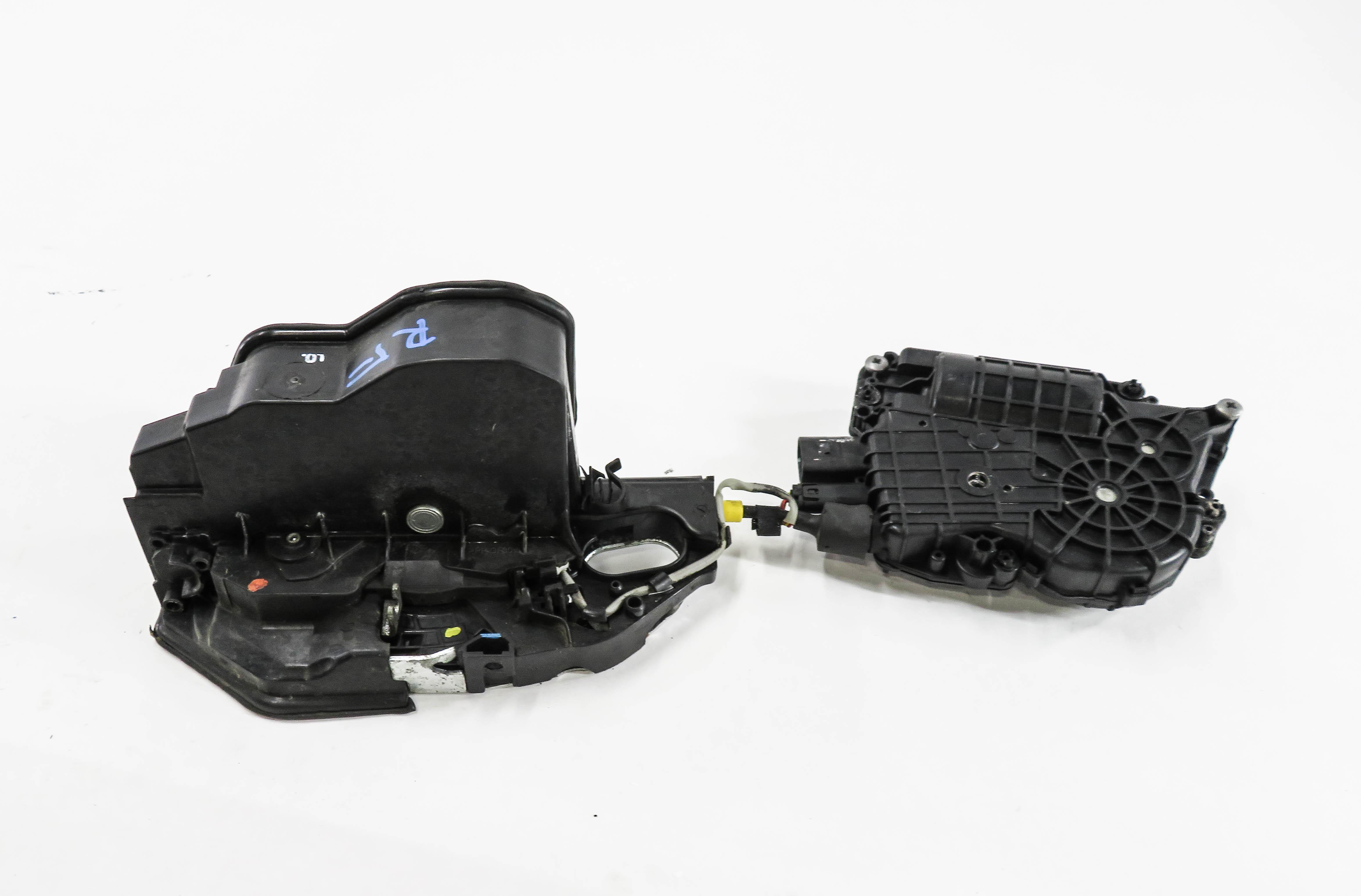 08-14 BMW X5 X6 (E70 E71 E72) RIGHT FRONT PASSENGER SOFT CLOSE DOOR LOCK LATCH — exact item pictured
