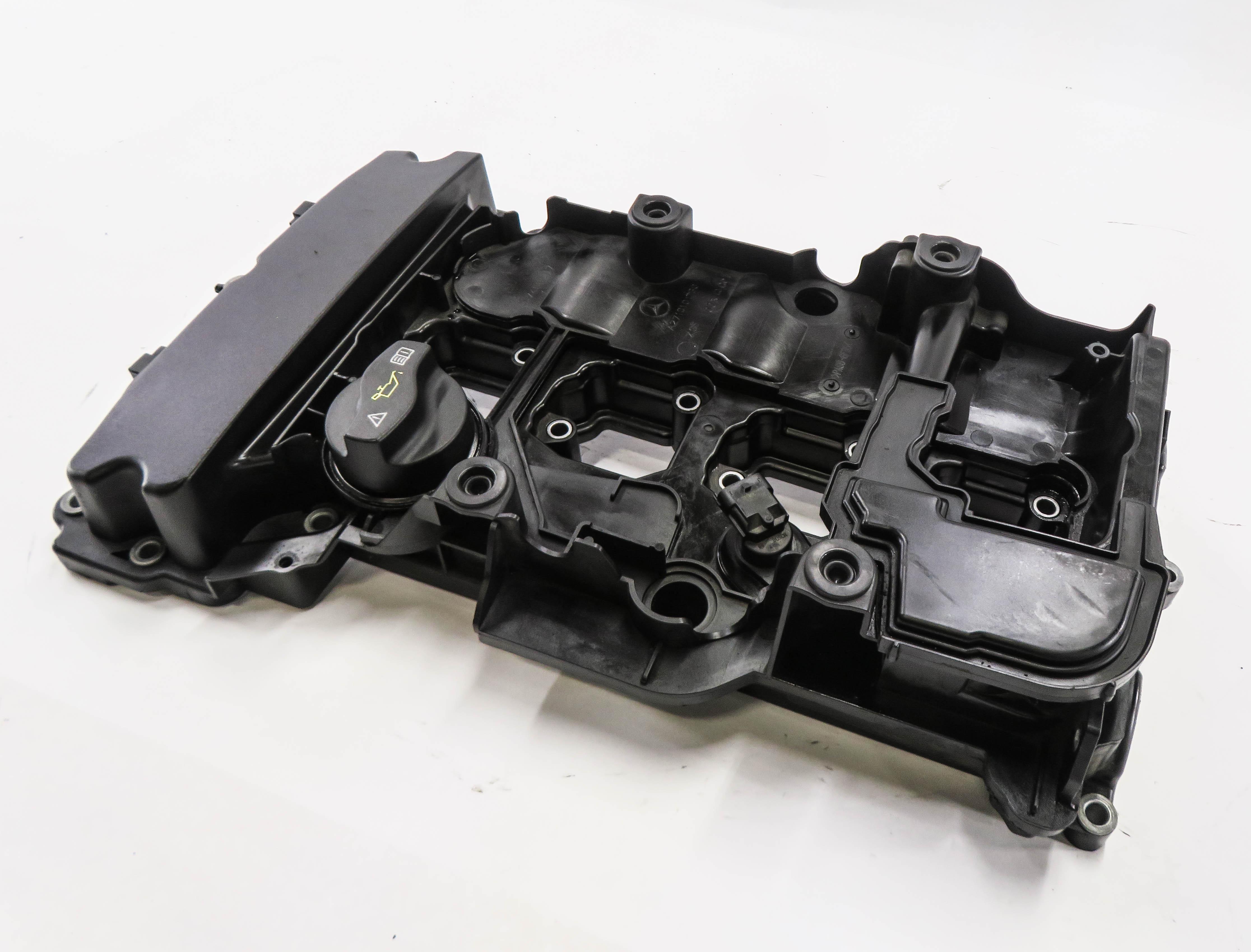 2012-2015 MERCEDES C250 SLK250 (R171 W204) 1.8L M271 TURBO ENGINE - VALVE COVER — exact item pictured