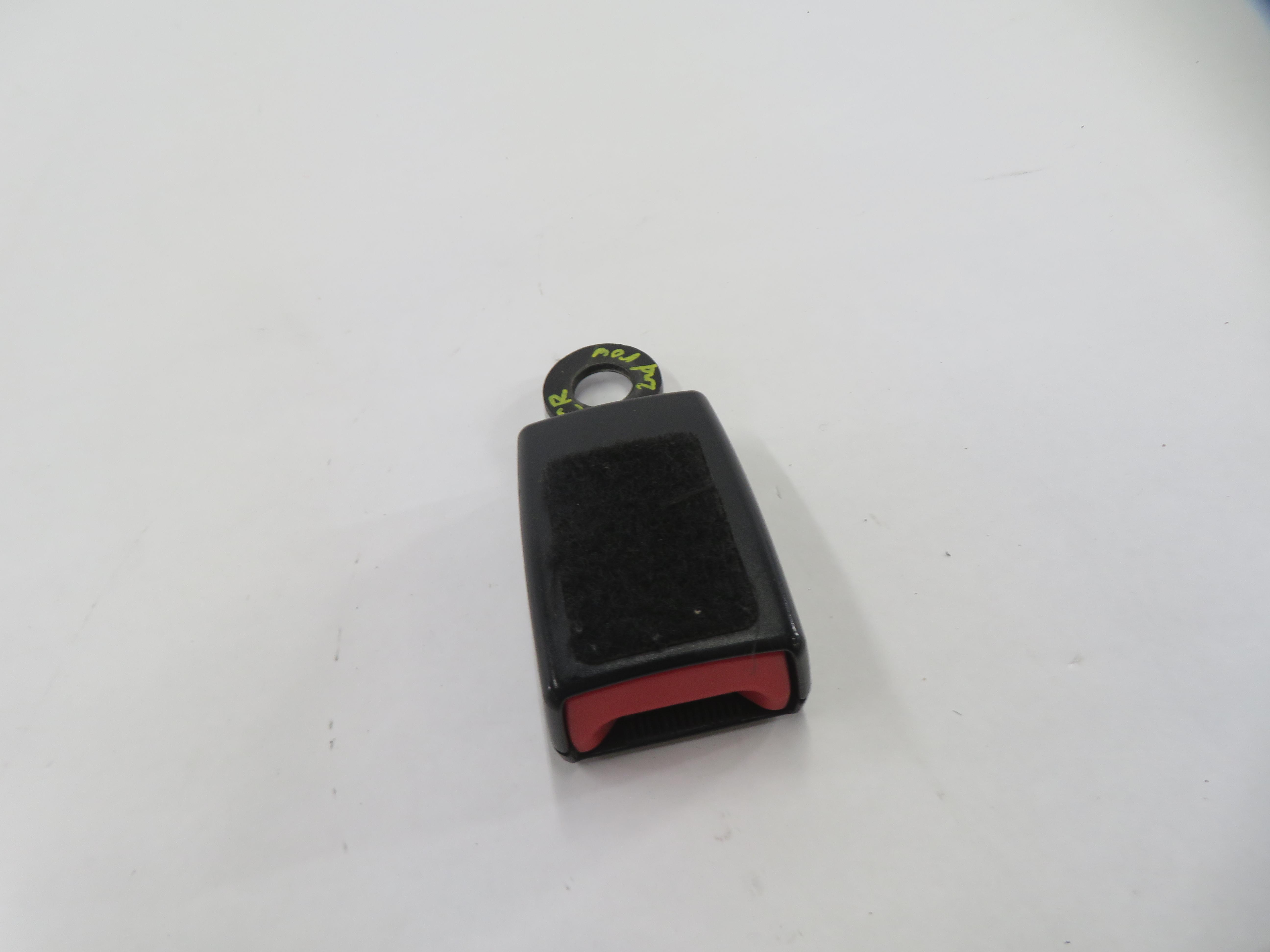 2010 LAND ROVER LR4 - REAR 2nd SECOND ROW SEAT CENTER SEATBELT BUCKLE RECEIVER — exact item pictured