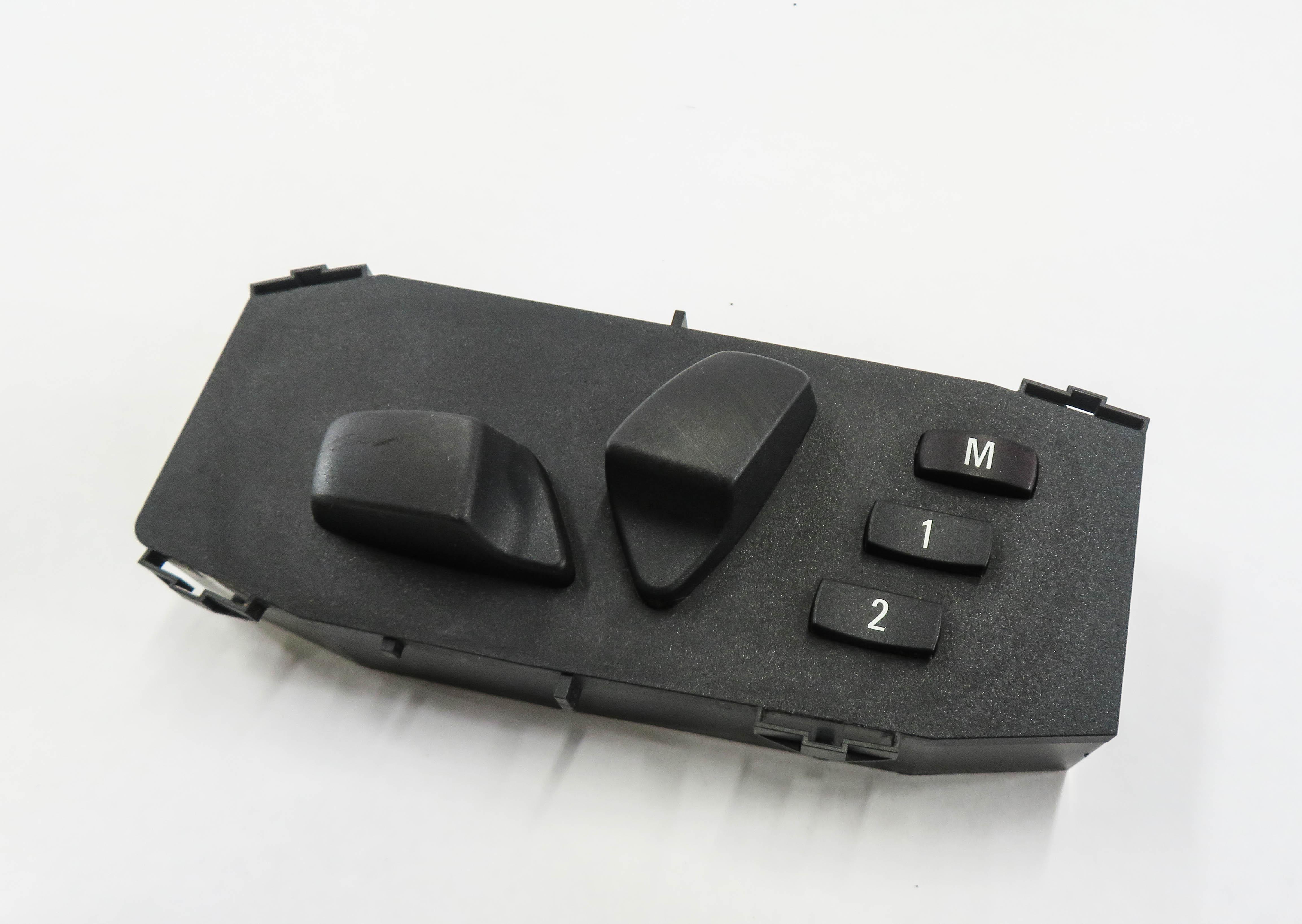 2008 BMW 335i (E90) LEFT FRONT DRIVER MEMORY SEAT ADJUSTMENT SWITCH BUTTON — exact item pictured