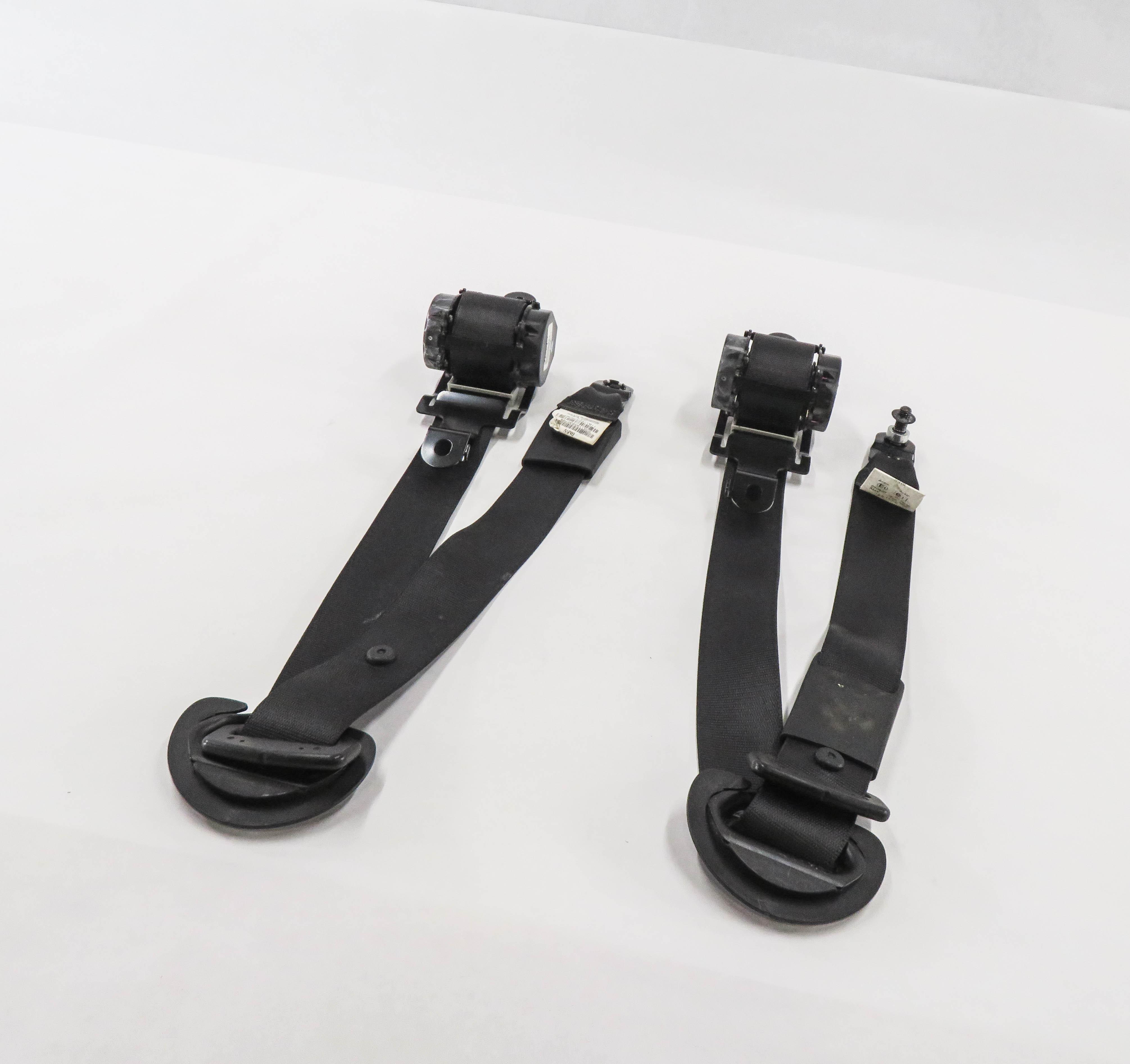 2012 BMW X5 (E70) REAR 2nd ROW SEAT SEATBELT RETRACTOR SET-2 (BLACK) — exact item pictured