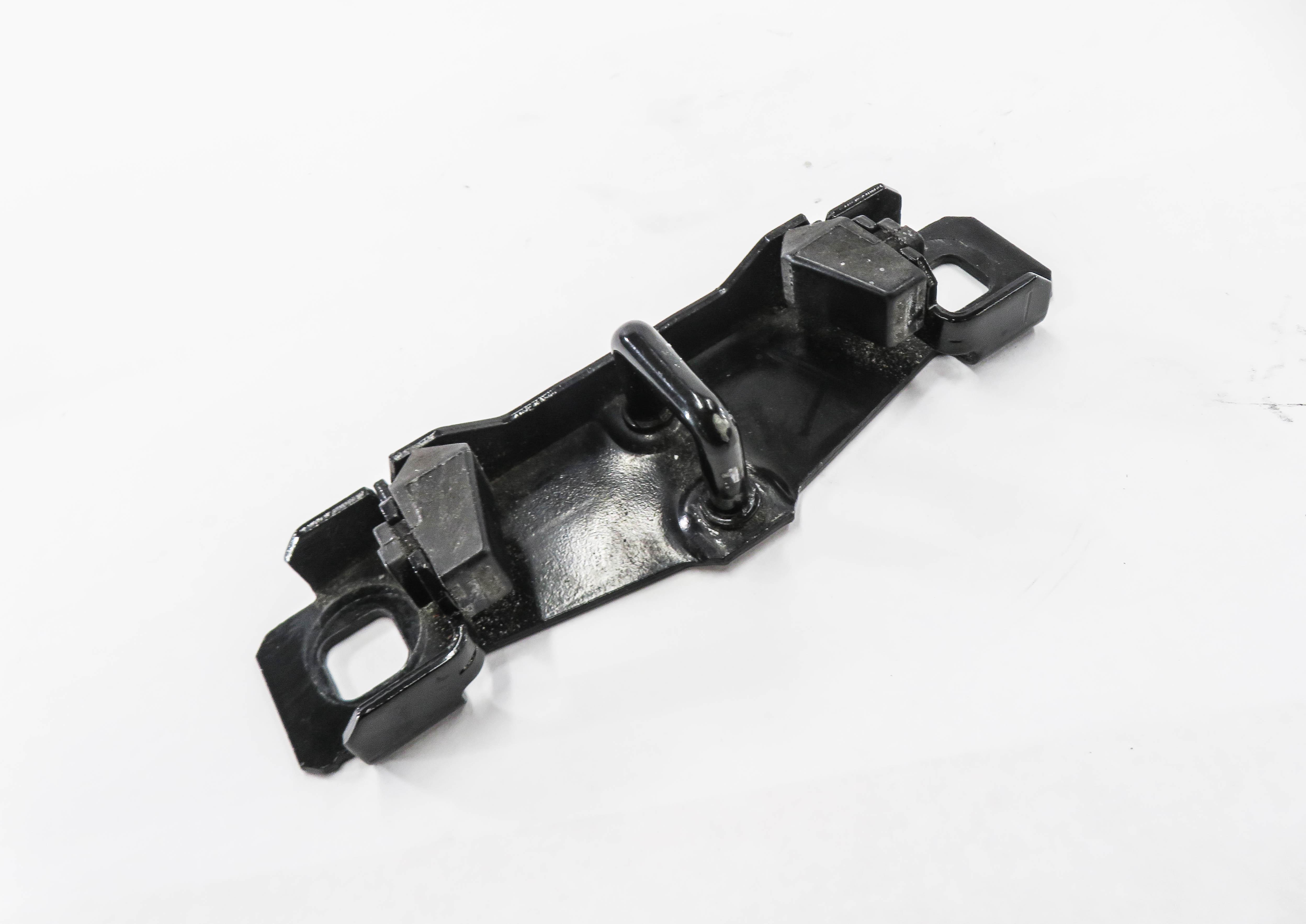 2012 RANGE ROVER SPORT (L320) REAR TRUNK LOCK LATCH STRIKER PLATE — exact item pictured