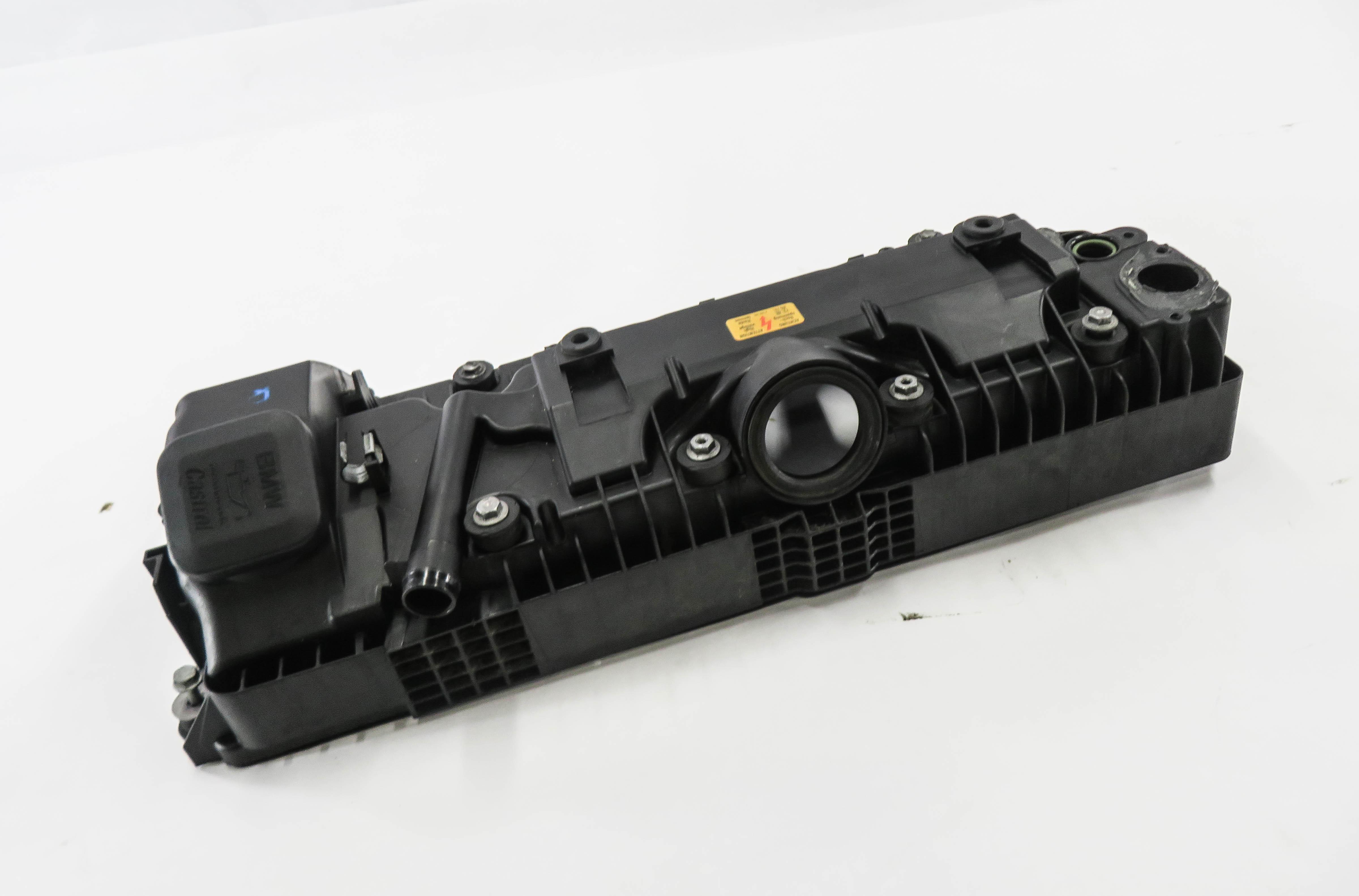2002-2010 BMW 545i 550i 745i 750i X5 (E53 E63 E60 E65 E66) V8 RIGHT VALVE COVER — exact item pictured