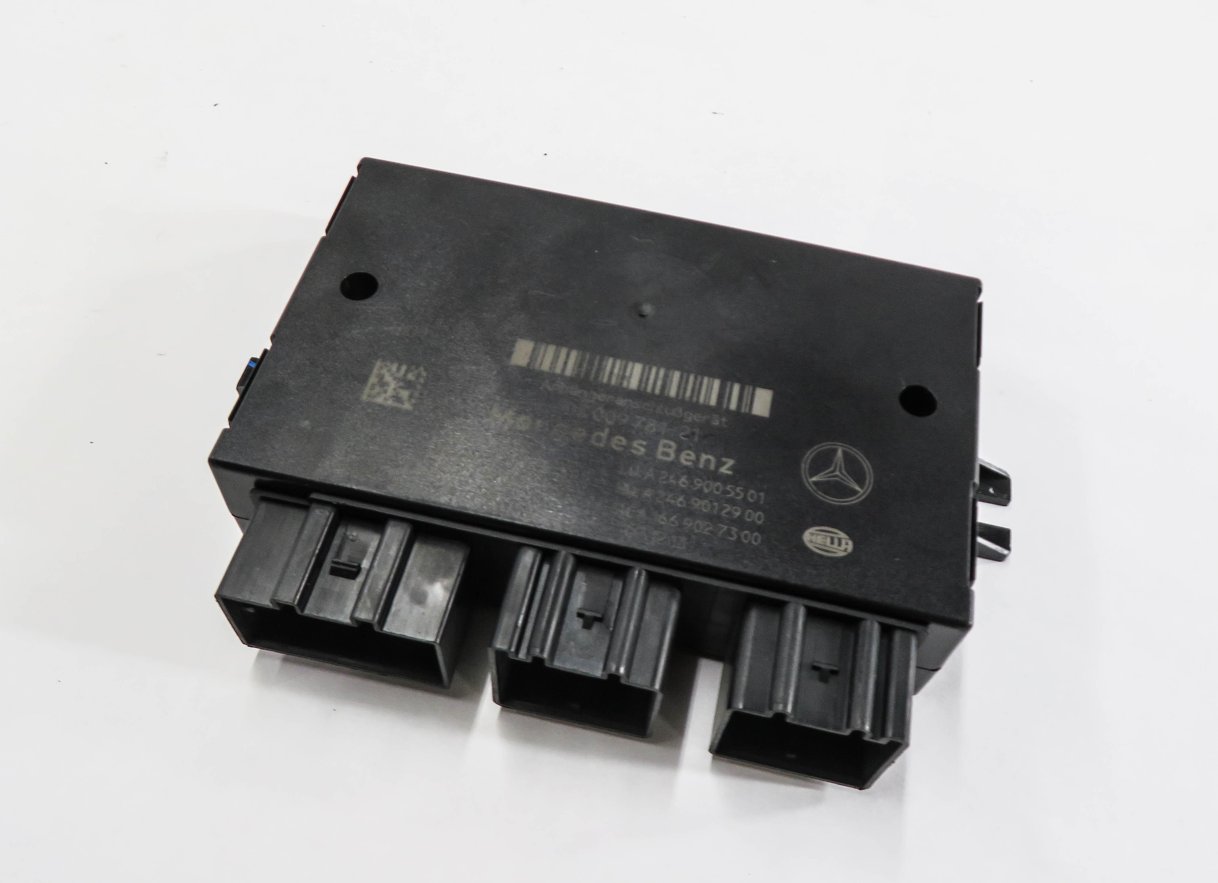 12-17 MERCEDES B250 G550 GL350 GL550 ML350 ML550 (W166 W246 X166) TOWING MODULE — exact item pictured