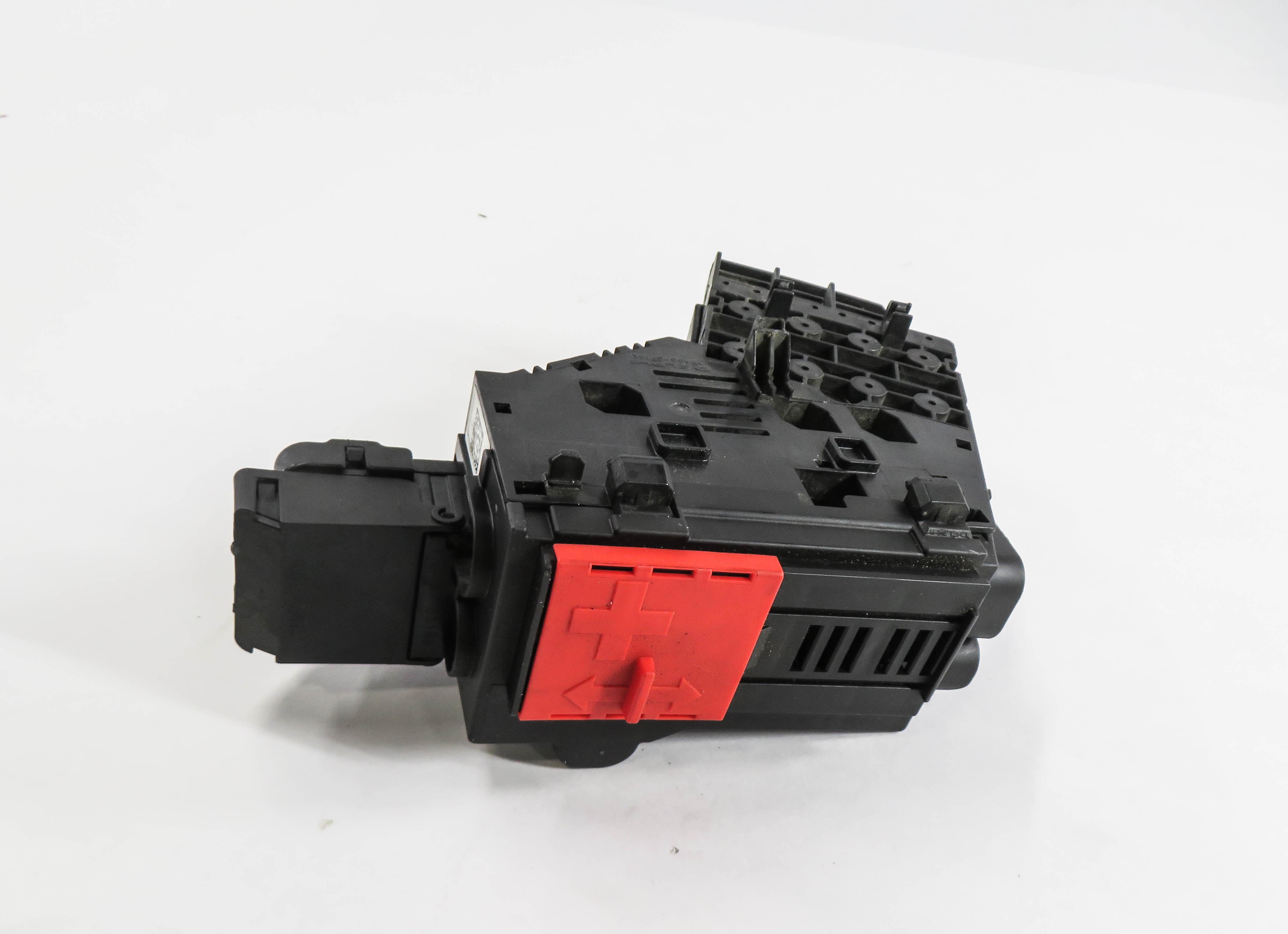 2014 MERCEDES GL550 (X166) POSITIVE BATTERY JUMP POST TERMINAL — exact item pictured