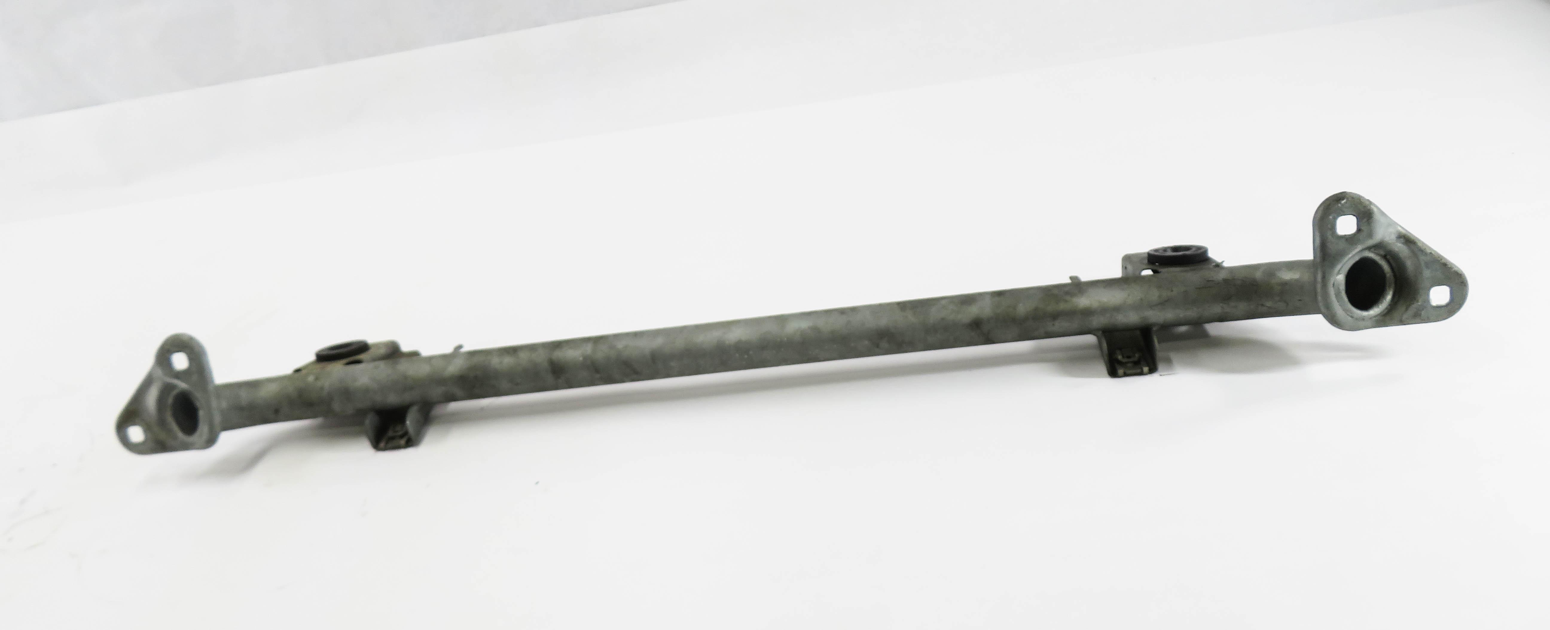 2014 MERCEDES GL550 (X166) FRONT LOWER RADIATOR IMPACT BAR SUPPORT BRACKET — exact item pictured
