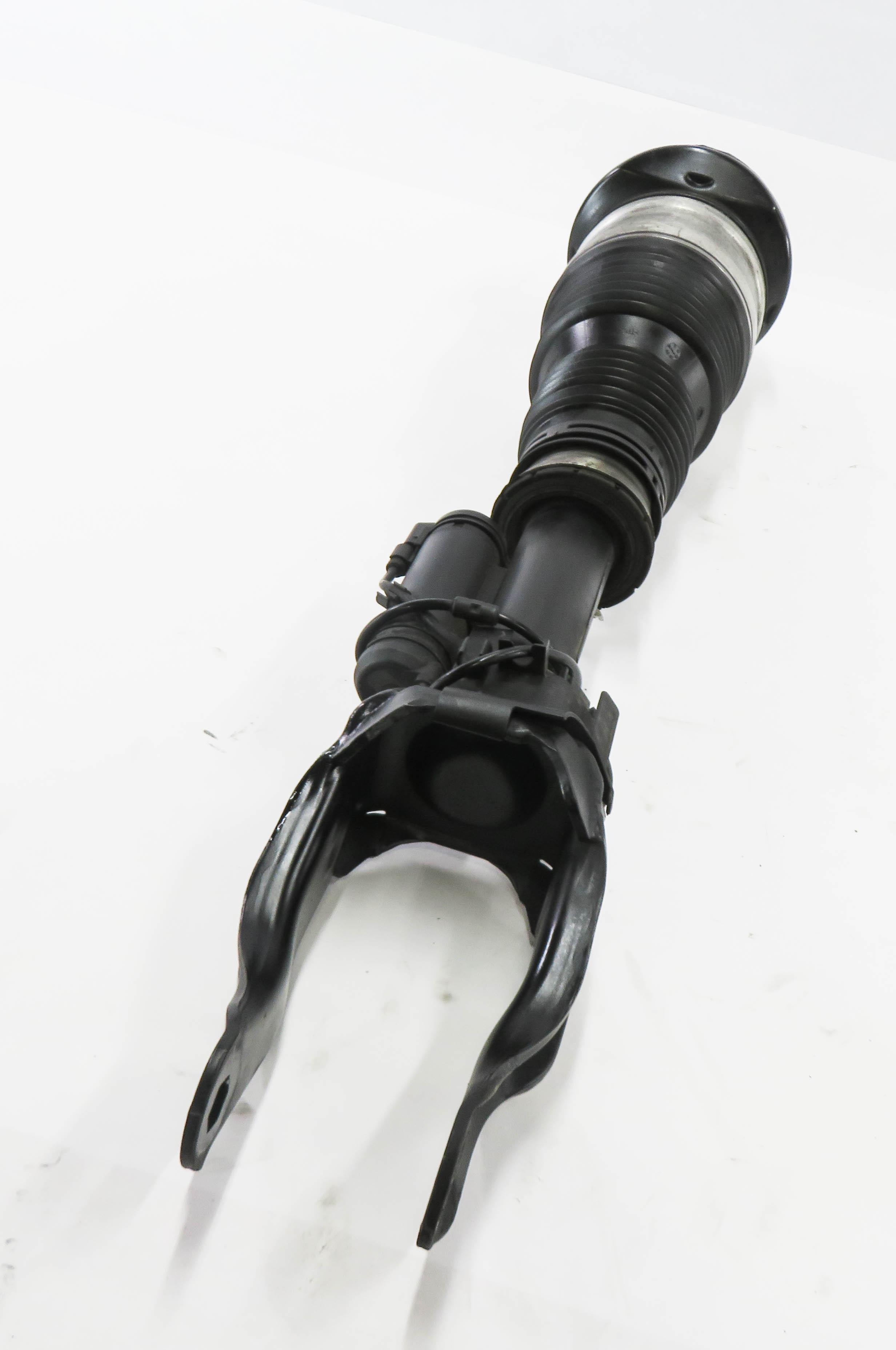 12-19 MERCEDES GL350 GL450 GL550 ML550 (W166 X166) RIGHT FRONT ADAPTIVE SHOCK — exact item pictured