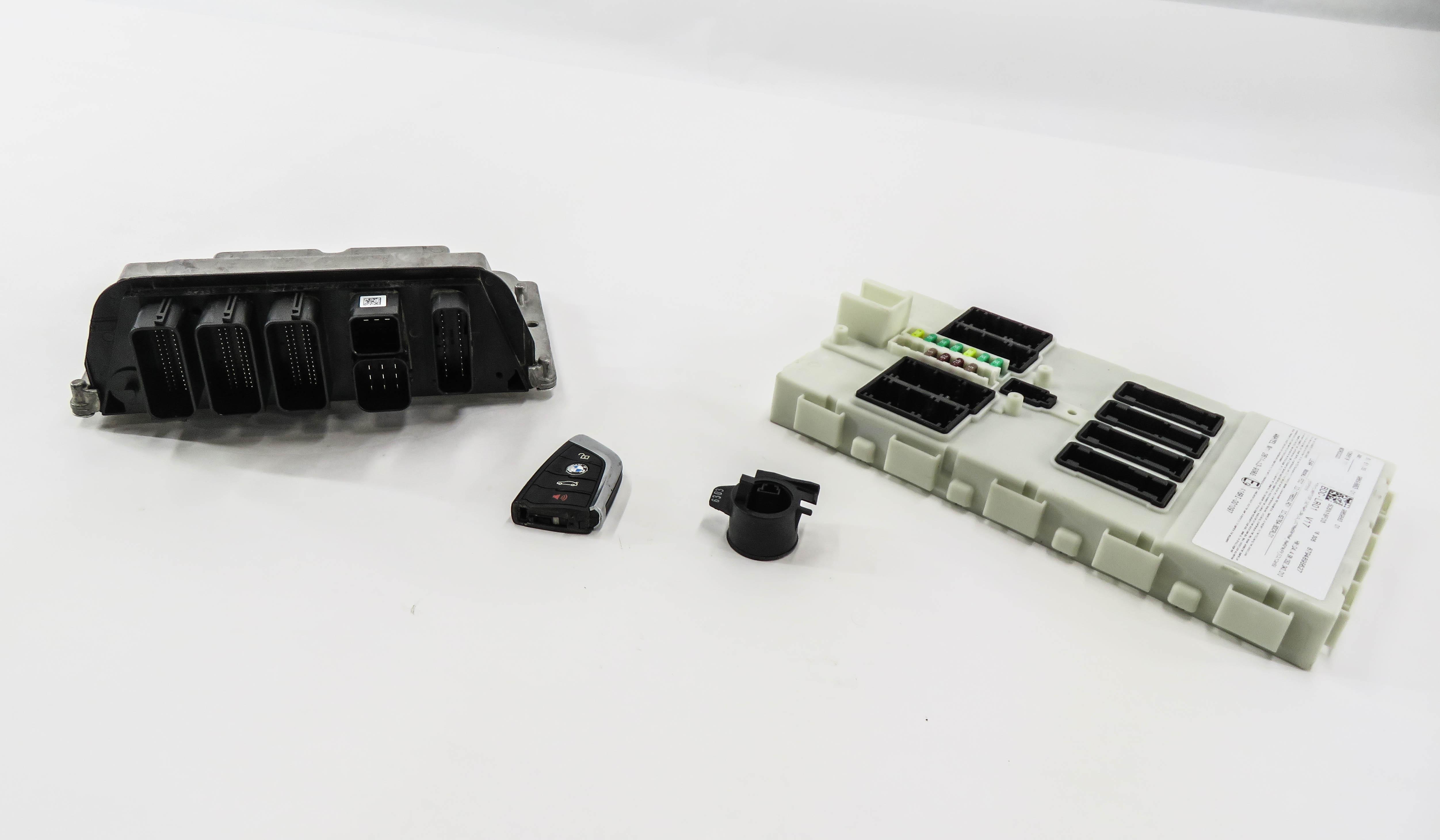 2016-2018 BMW X1 X2 (F39 F48) MINI COOPER CLUBMAN - 2.0L DME BCM MODULE KEY SET — exact item pictured