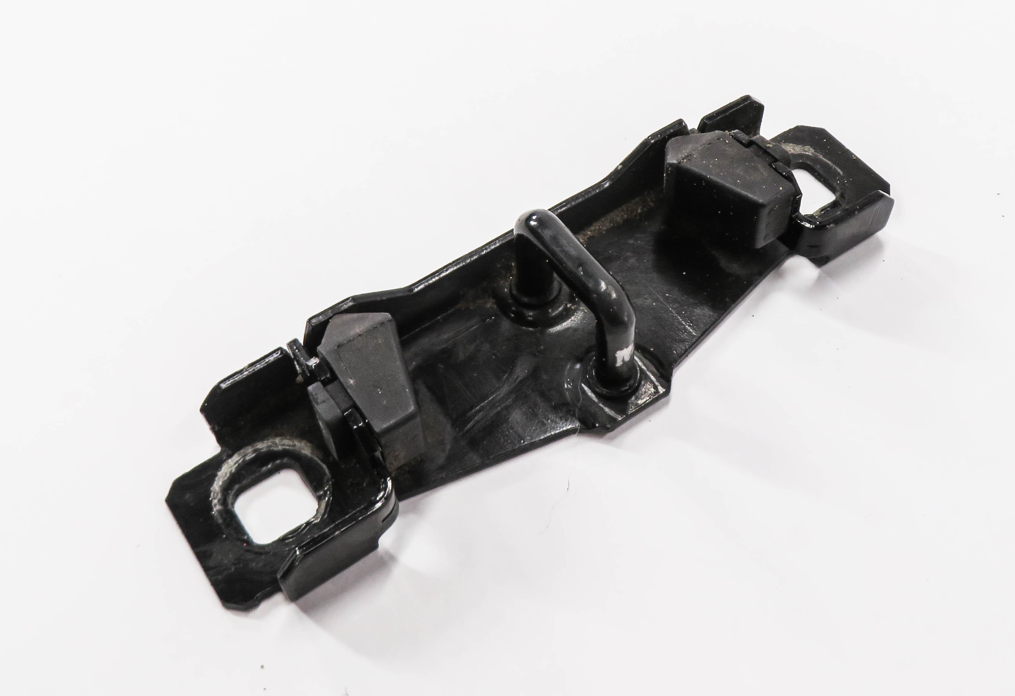 2012 RANGE ROVER SPORT (L320) REAR TRUNK LOCK LATCH ACTUATOR STRIKER PLATE — exact item pictured