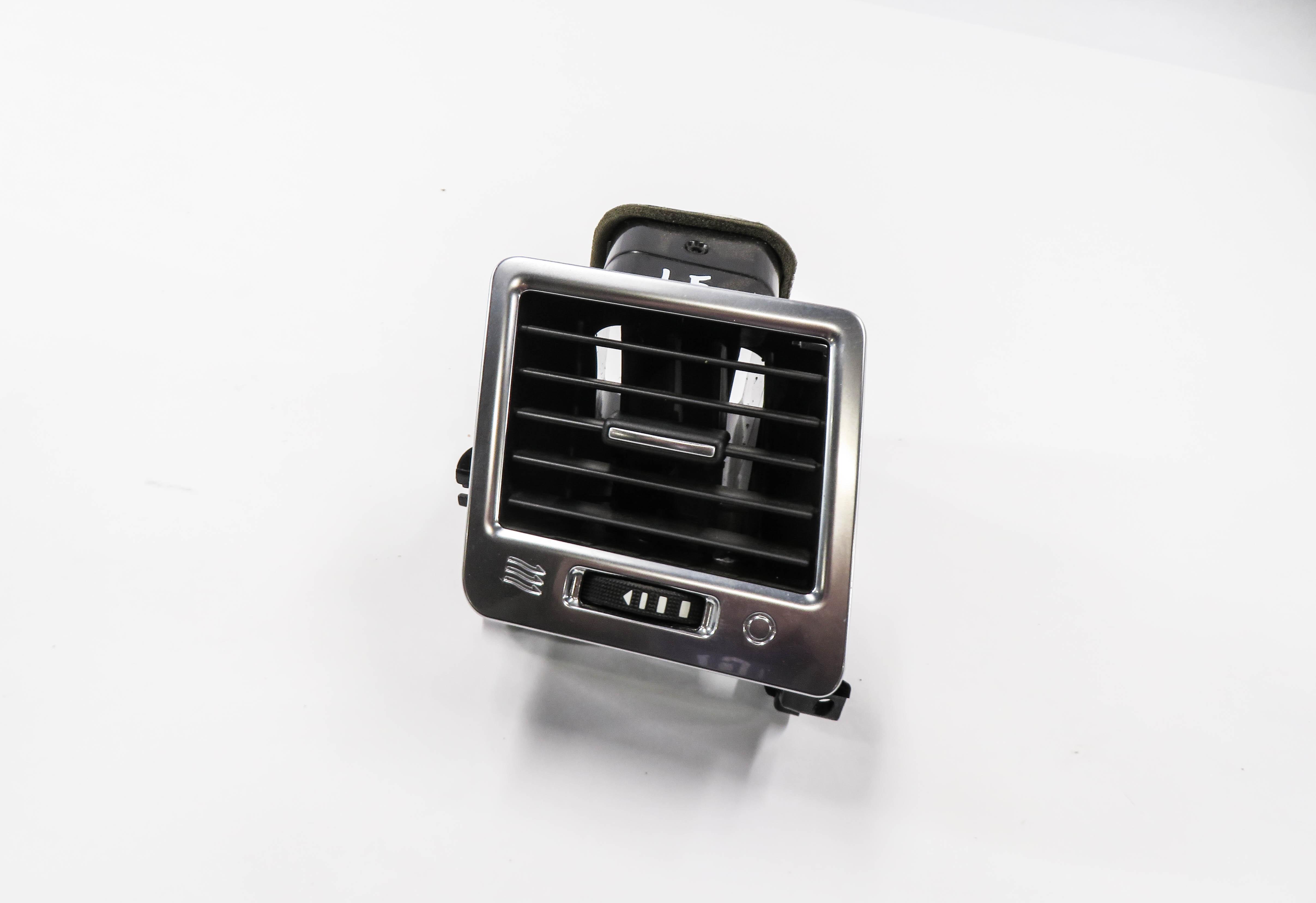 2012 RANGE ROVER SPORT (L320) RIGHT FRONT PASSENGER OUTER DASH HEATER A/C VENT — exact item pictured