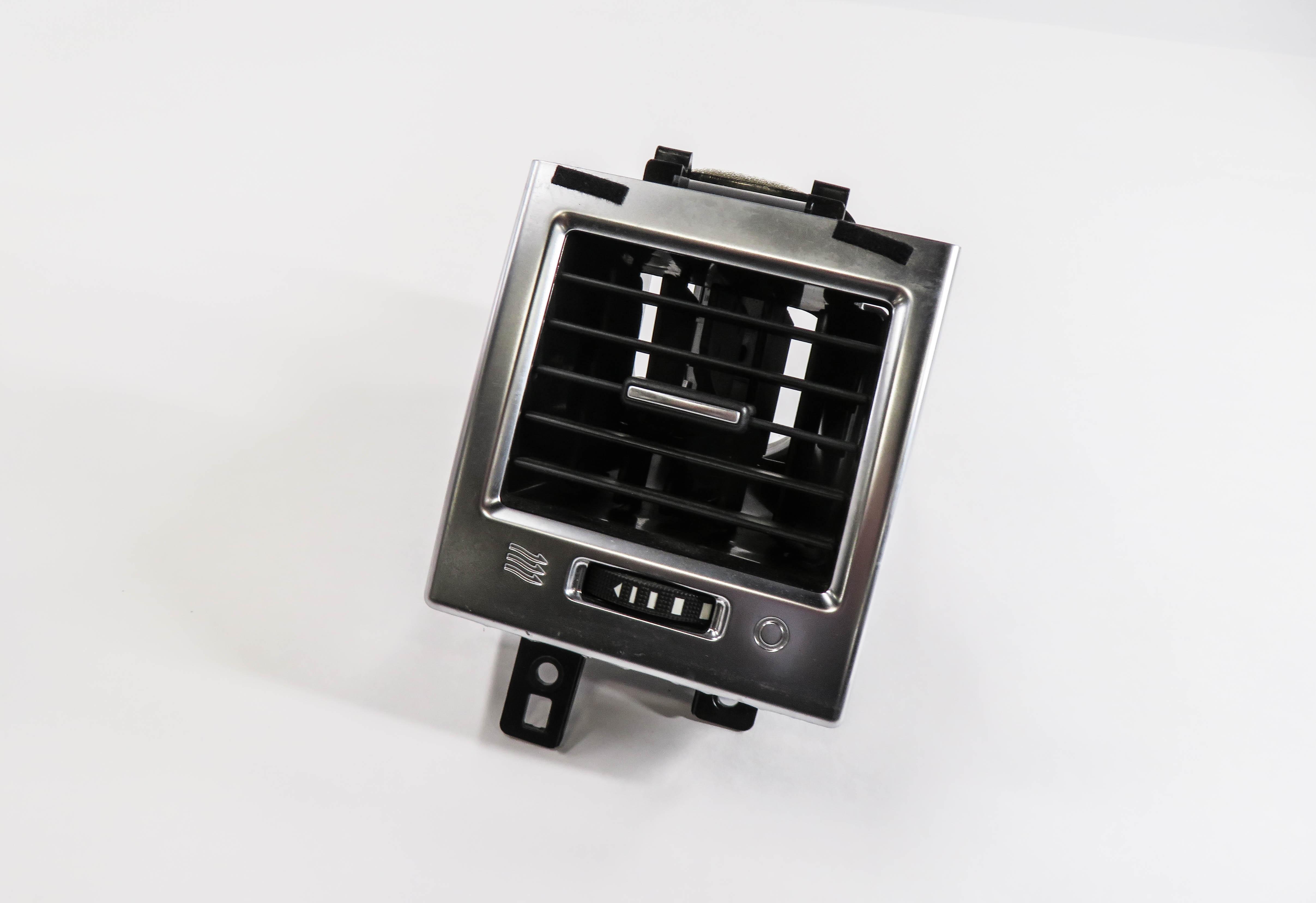 2012 RANGE ROVER SPORT (L320) LEFT FRONT DRIVER DASH OUTER HEATER A/C AIR VENT — exact item pictured