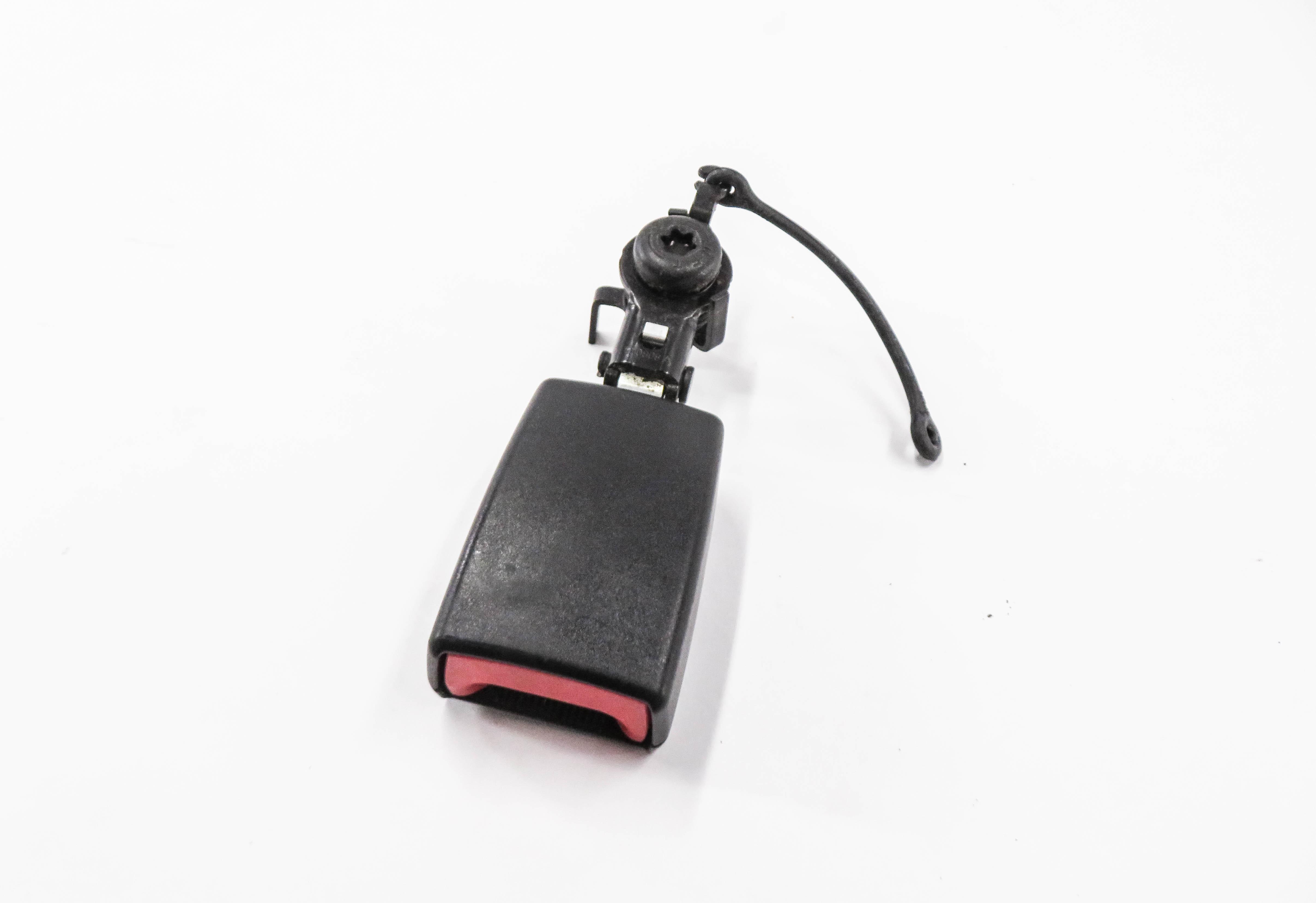2012 RANGE ROVER SPORT (L320) REAR 2nd ROW SEAT CENTER SEATBELT BUCKLE RECIVER — exact item pictured