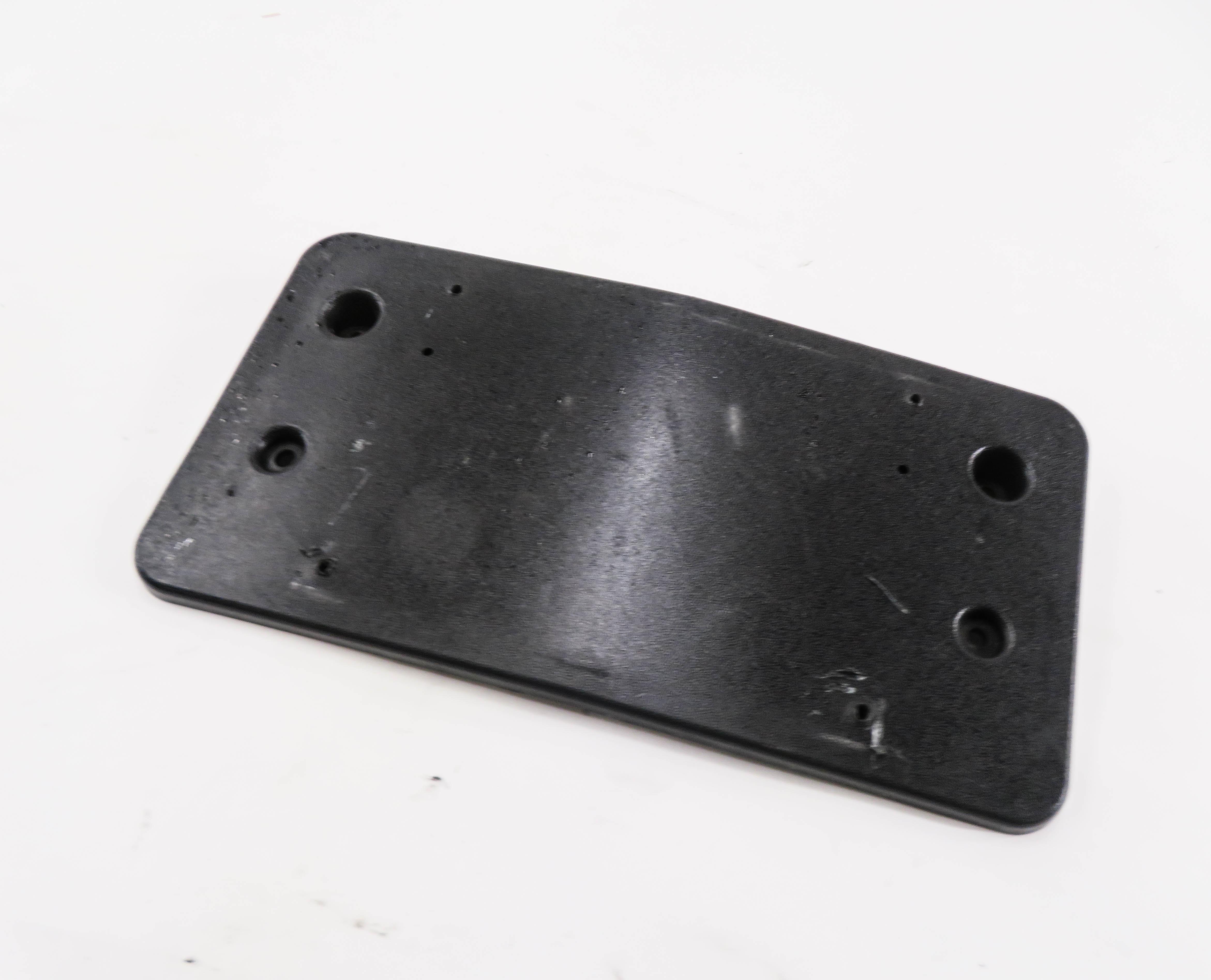 2008 MERCEDES GL450 (X164) FRONT LICENSE PLATE BASE MOUNT RETAINER BRACKET — exact item pictured