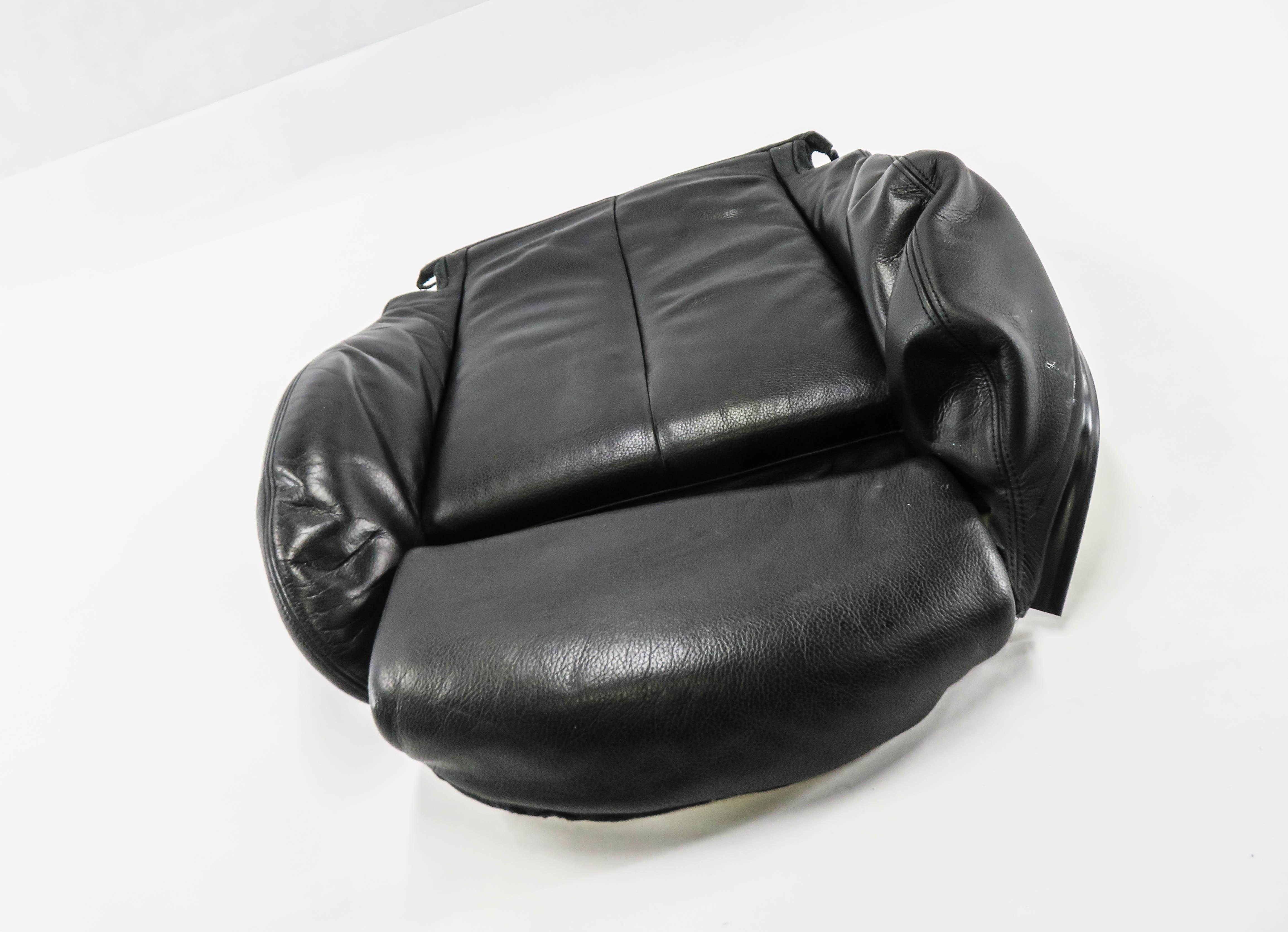 2006 BMW M6 ///M (E63) PASSENGER - LOWER BOTTOM HEATED SPORT SEAT CUSHION BLACK — exact item pictured