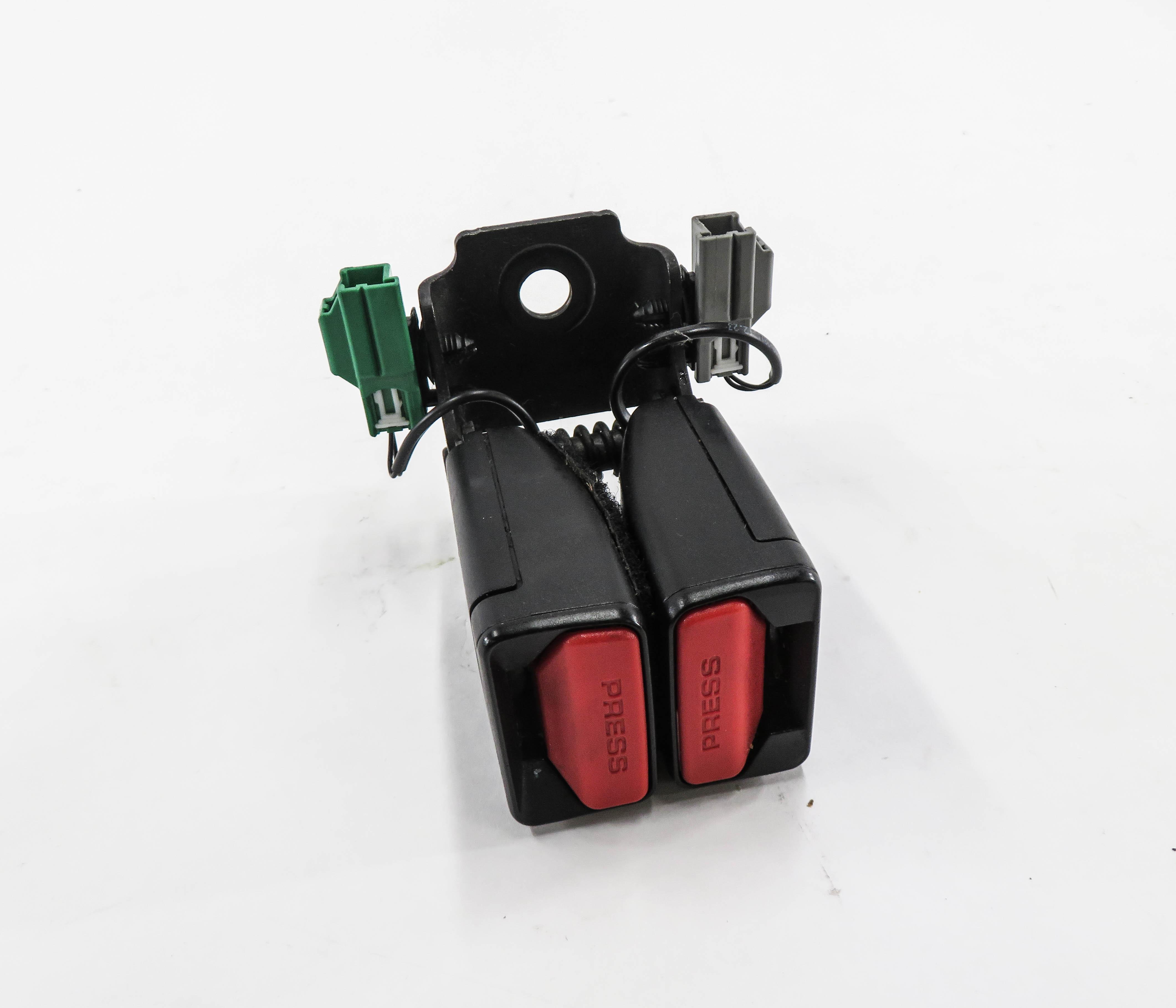 12 RANGE ROVER EVOQUE (L538) REAR RIGHT & CENTER SEAT SEATBELT BUCKLE RECEIVERS — exact item pictured