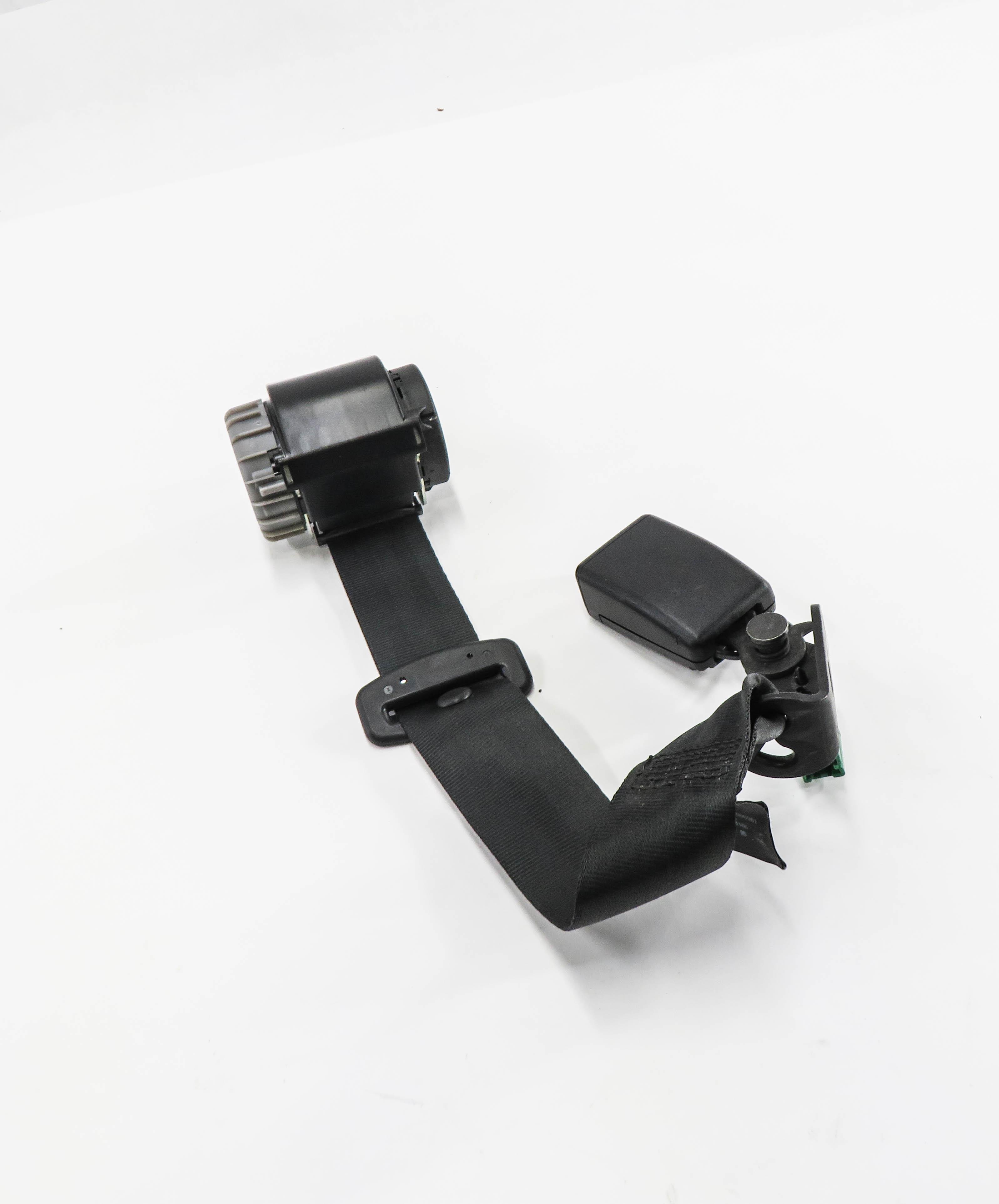 2012 RANGE ROVER EVOQUE (L538) REAR 2nd ROW SEAT CENTER SEATBELT RETRACTOR BLACK — exact item pictured