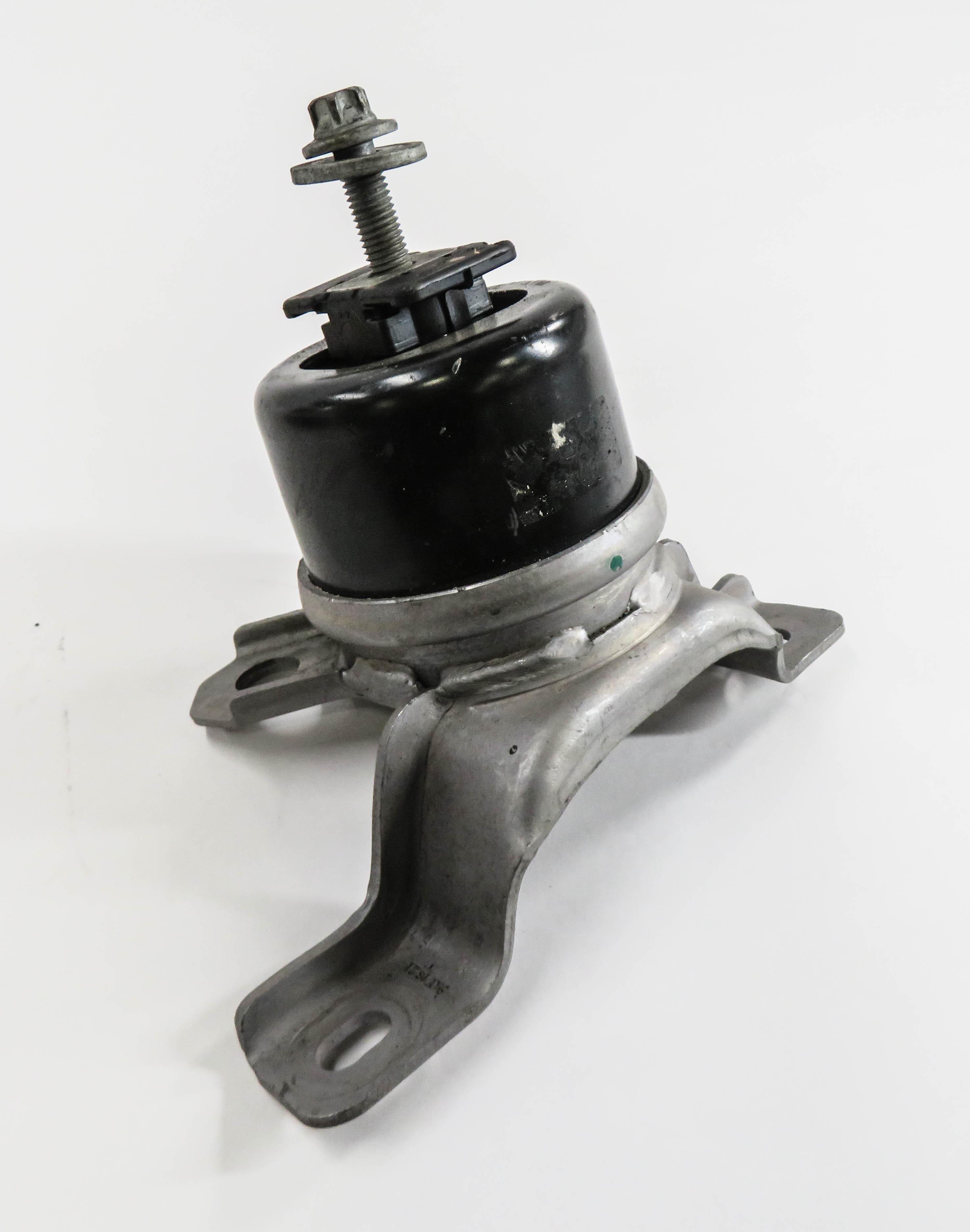 2012 RANGE ROVER EVOQUE (L538) 2.0L TURBO ENGINE- RIGHT MOTOR MOUNT BRACKET — exact item pictured