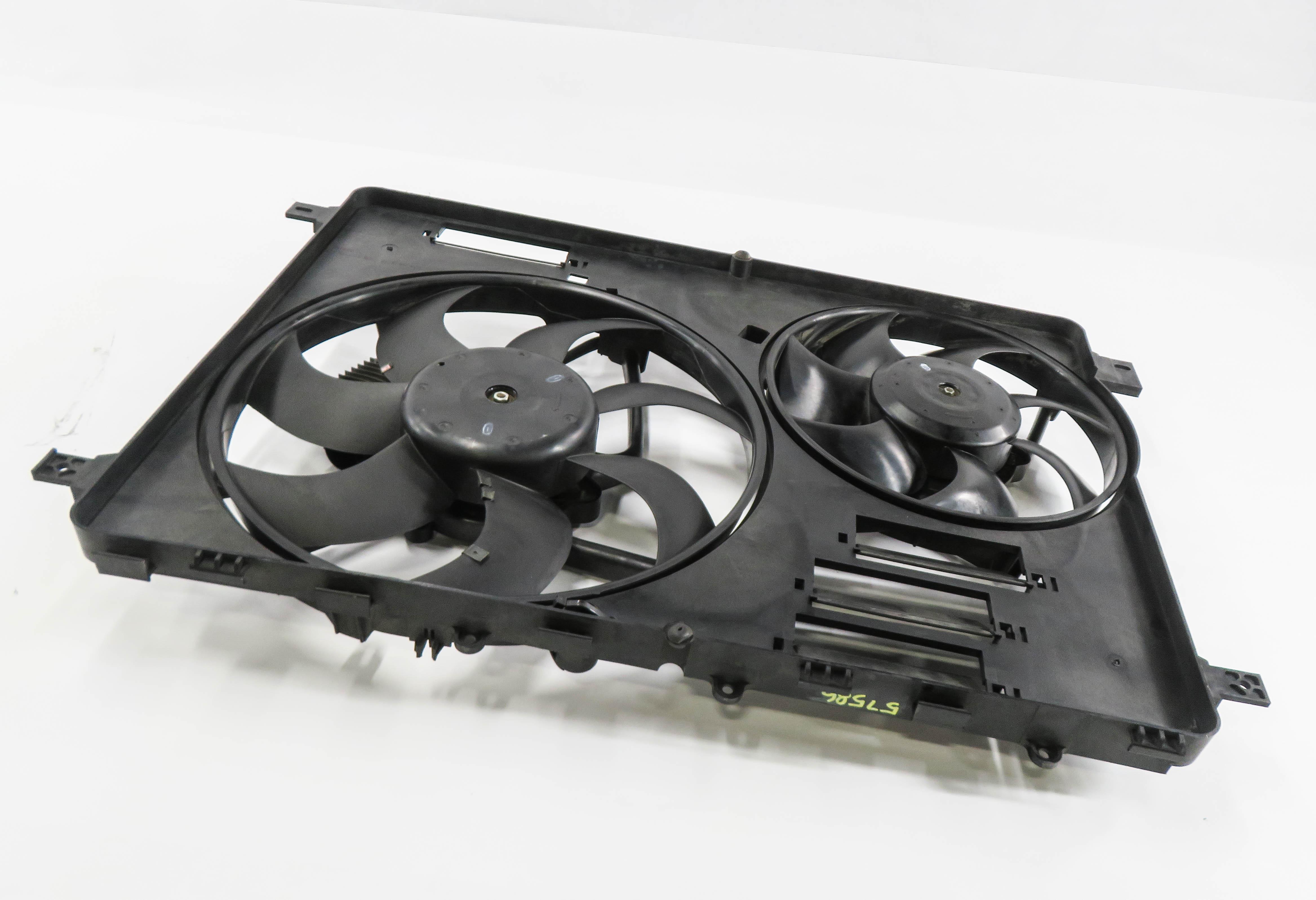 12-17 LR2 DISCOVERY SPORT RANGE ROVER EVOQUE (L538 L550) RADIATOR COOLING FAN — exact item pictured