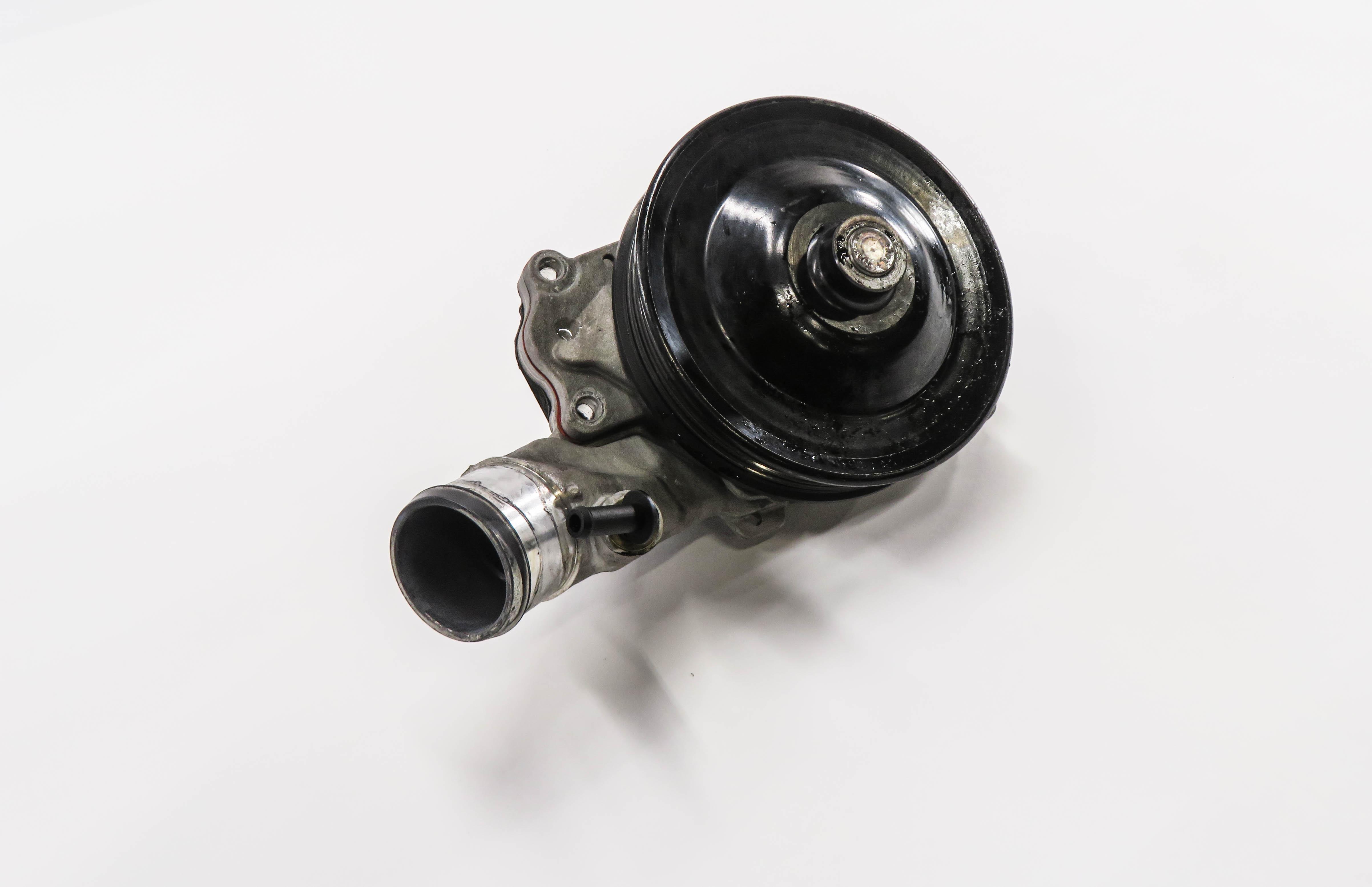 2010-2017 LR4 - RANGE ROVER SPORT (L320 L322 L494 L404) 3.0L / 5.0L - WATER PUMP — exact item pictured