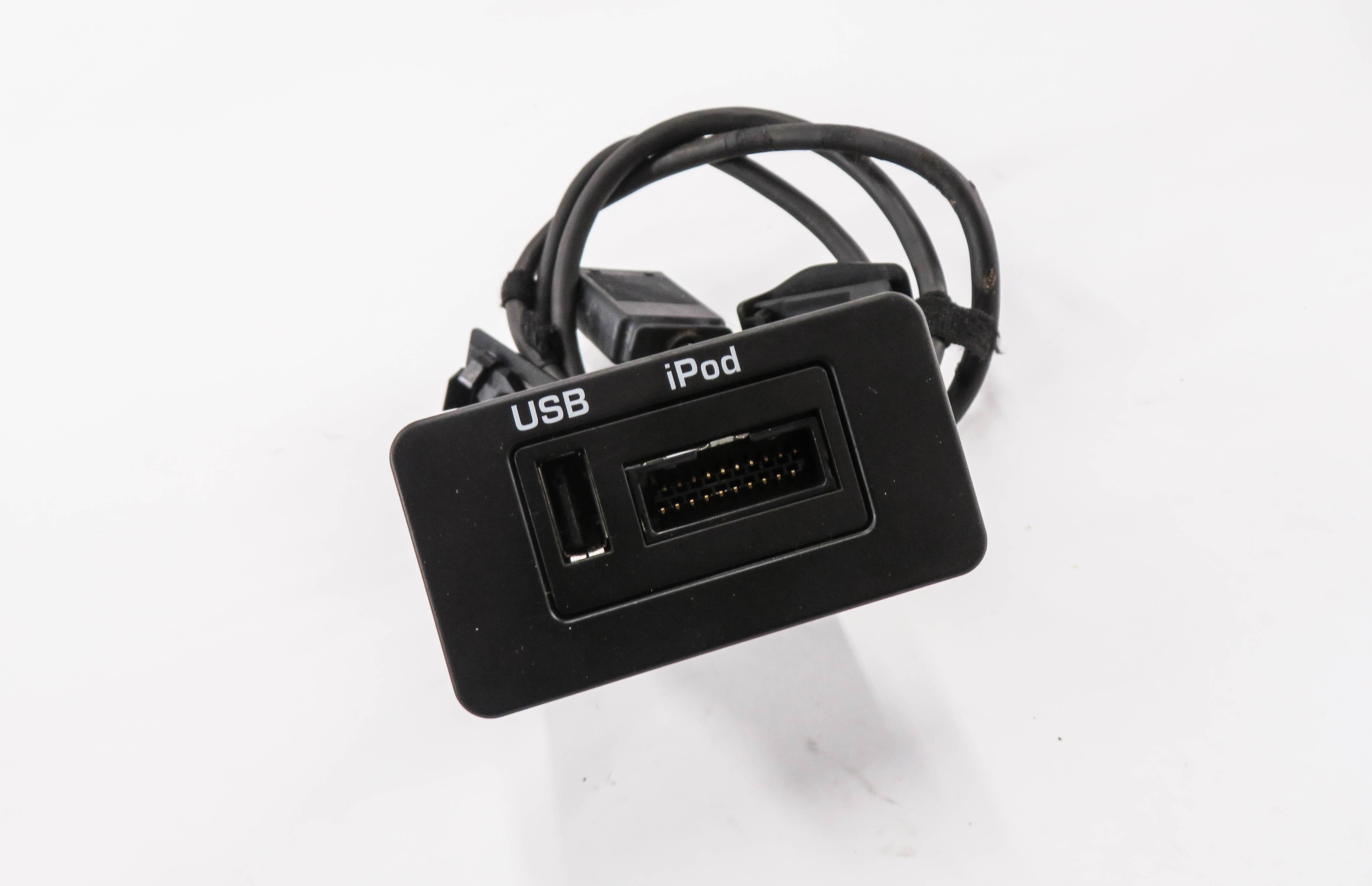2010 RANGE ROVER SPORT (L320) RADIO STEREO AUX AUXILIARY AUDIO USB i-POD JACK — exact item pictured