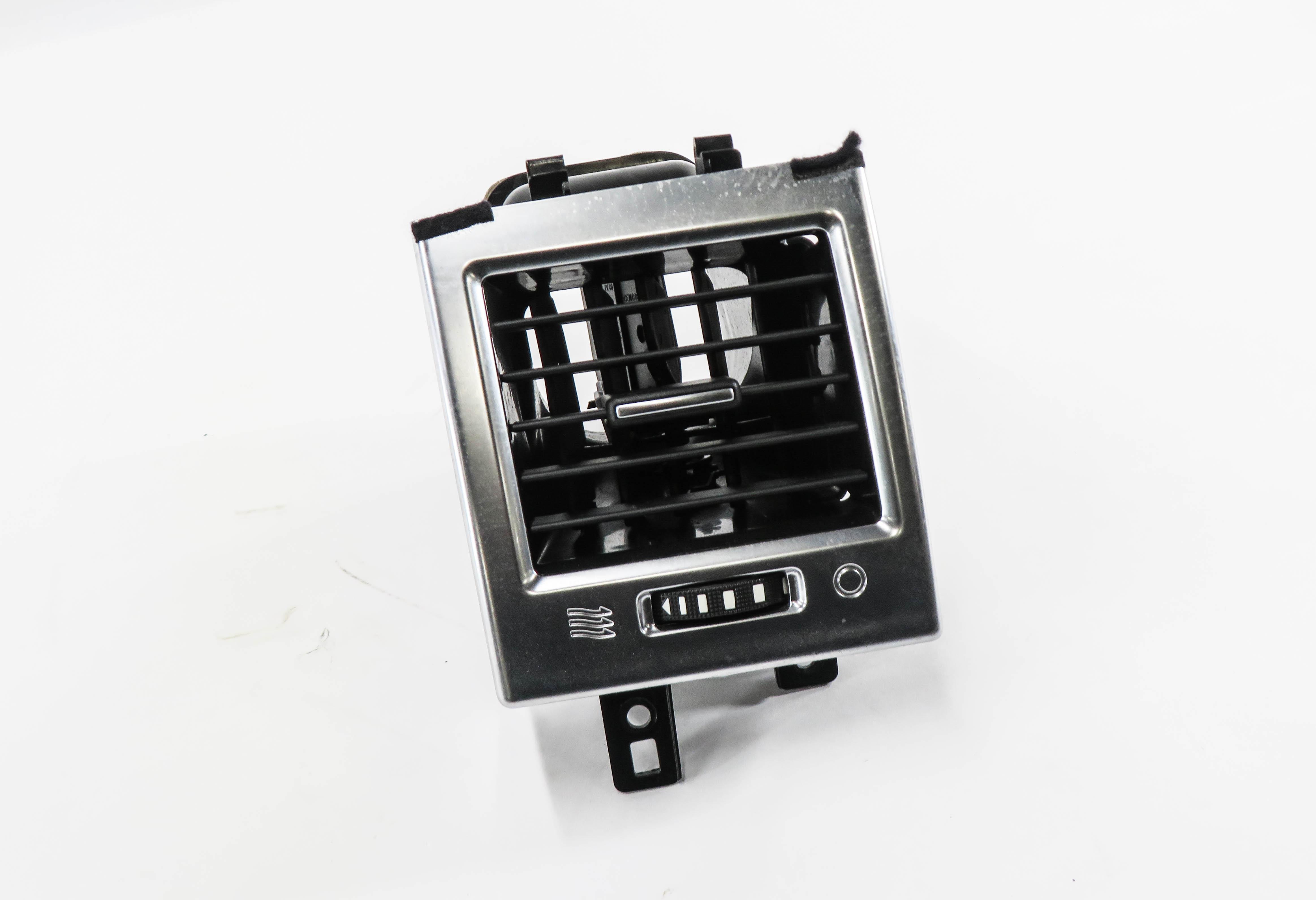 2011 RANGE ROVER SPORT (L320) LEFT FRONT DRIVER (CENTER DASH) HEATER AC AIR VENT — exact item pictured