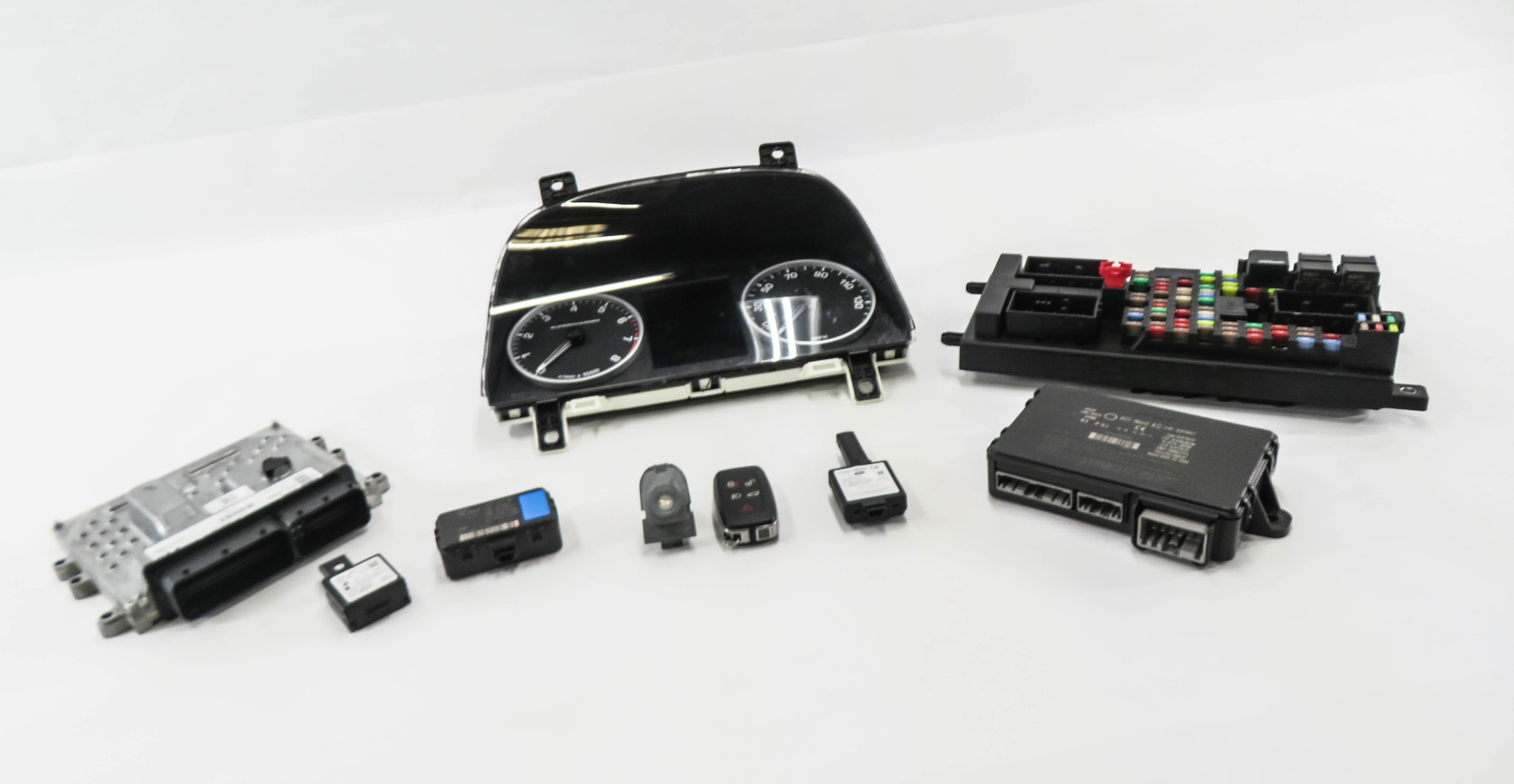 2011 RANGE ROVER SPORT (L320) 5.0L ECM DME ENGINE MODULE IMMOBILIZER KEY SET — exact item pictured
