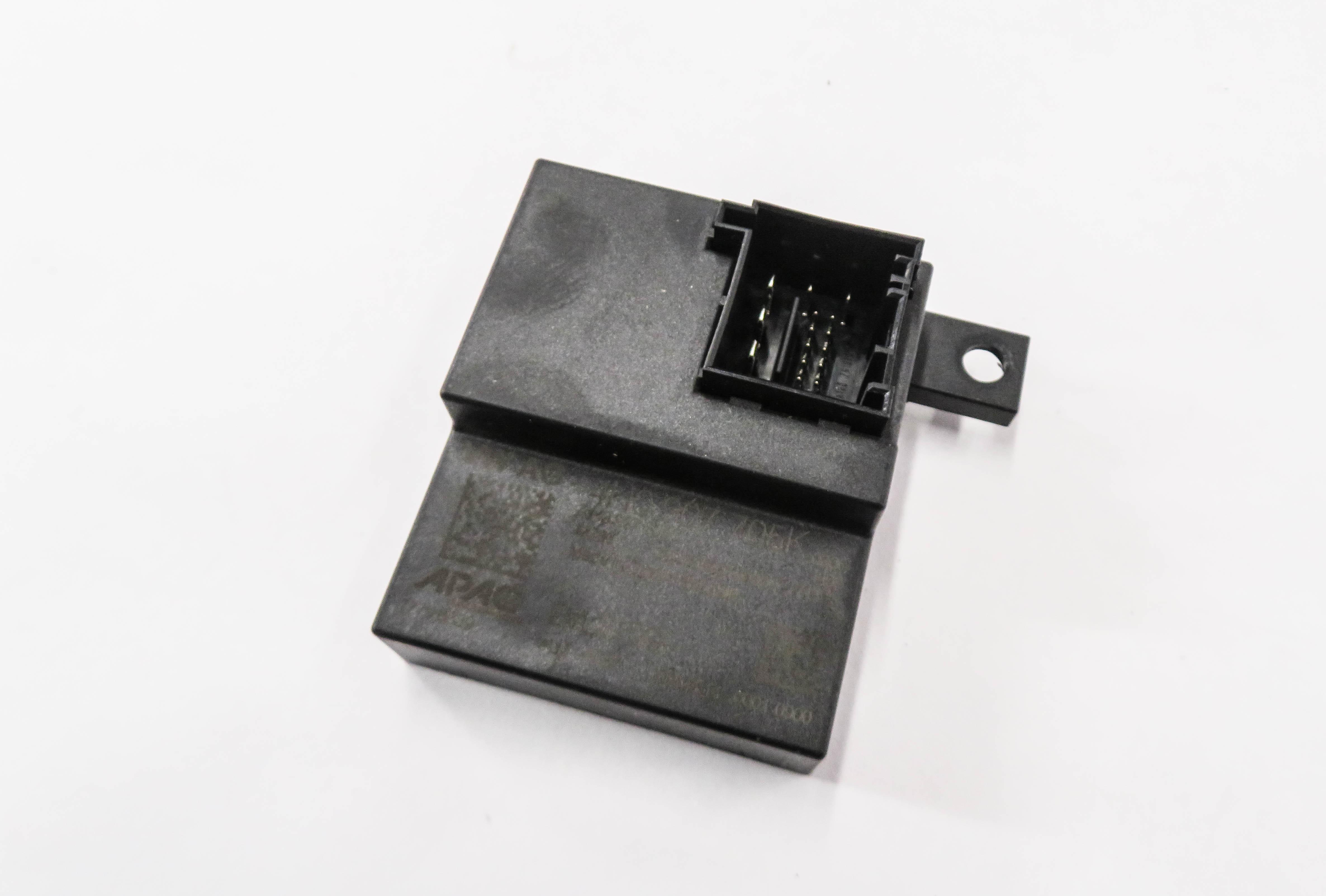 2014 PORSCHE CAYENNE (958) STEERING COLUMN LOCK MODULE — exact item pictured