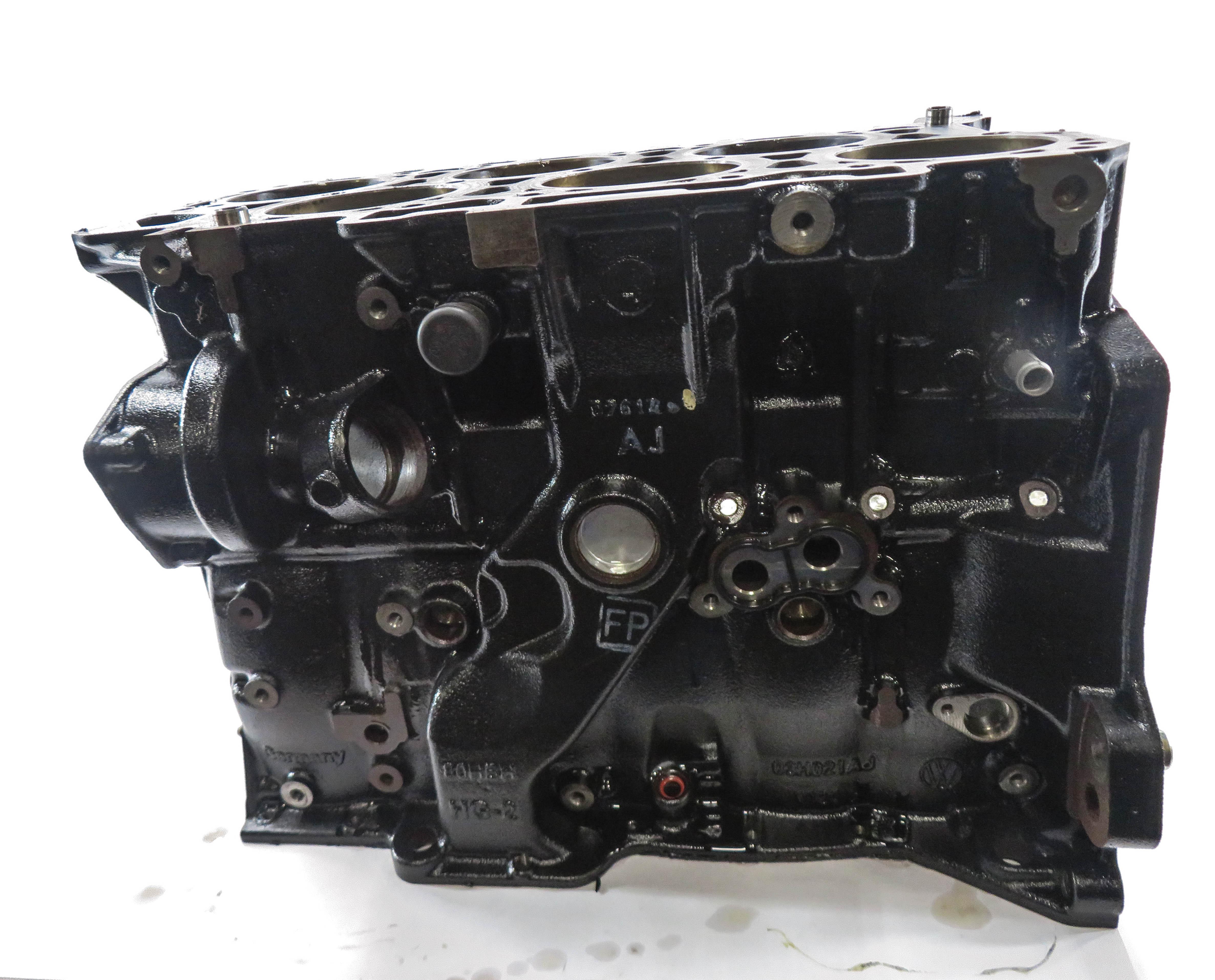 2013-2014 PORSCHE CAYENNE (958) 3.6L M55.02 VR6 ENGINE - CYLINDER BLOCK (BARE) — exact item pictured
