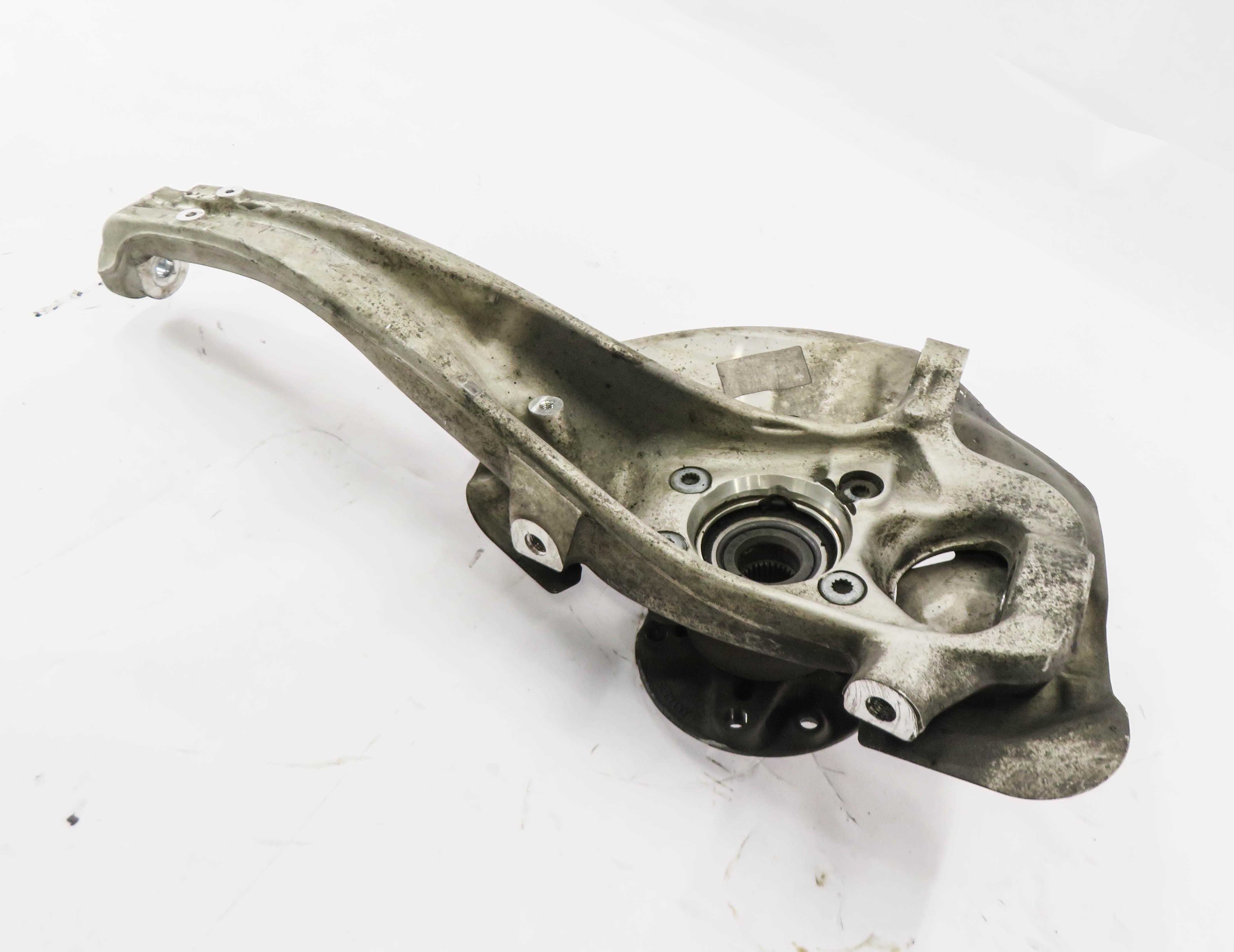 2011-2018 PORSCHE CAYENNE (958) RIGHT FRONT PASSENGER SPINDLE KNUCKLE HUB — exact item pictured
