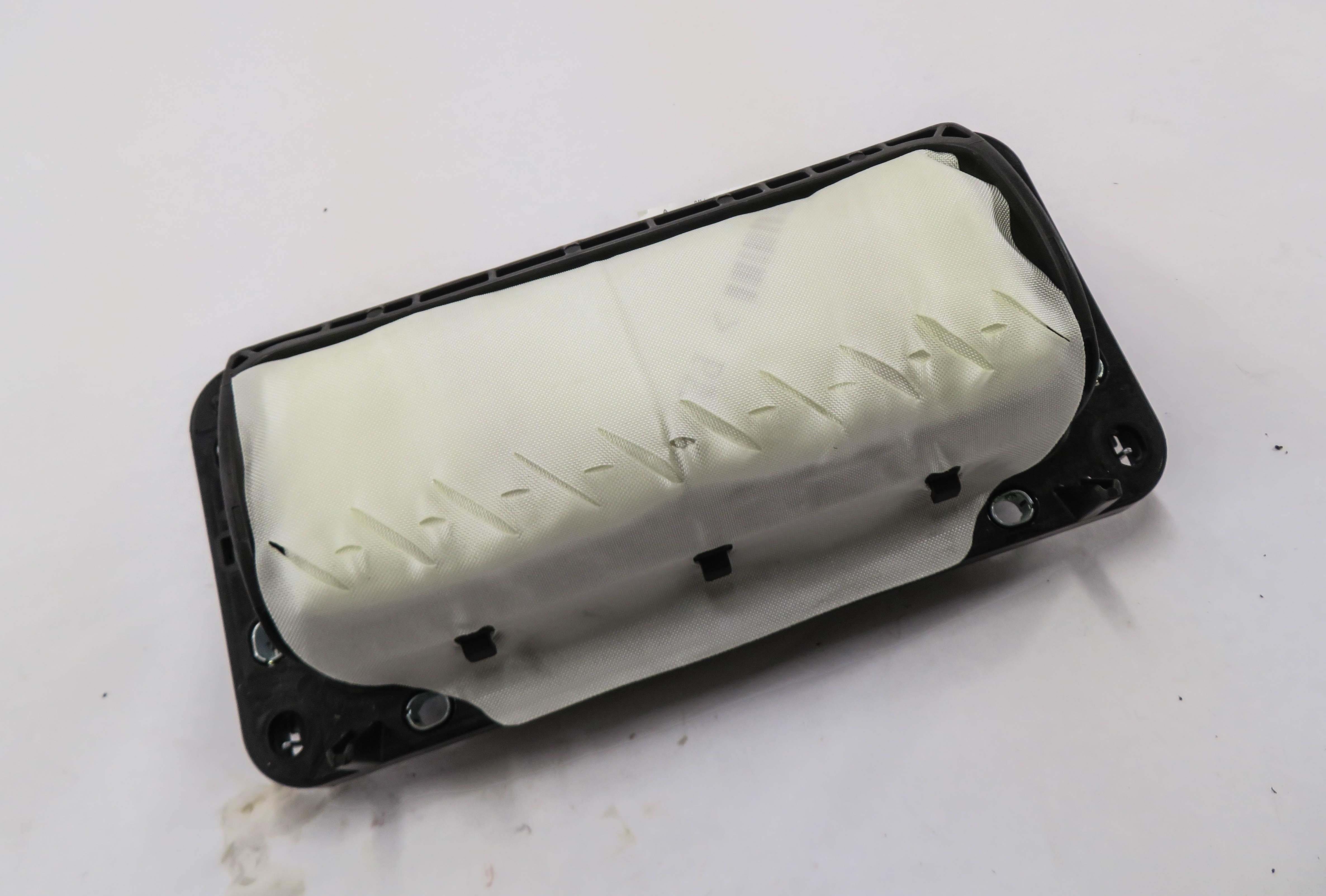 2011-2018 PORSCHE CAYENNE (958) RIGHT FRONT PASSENGER DASH SRS AIRBAG AIR BAG — exact item pictured