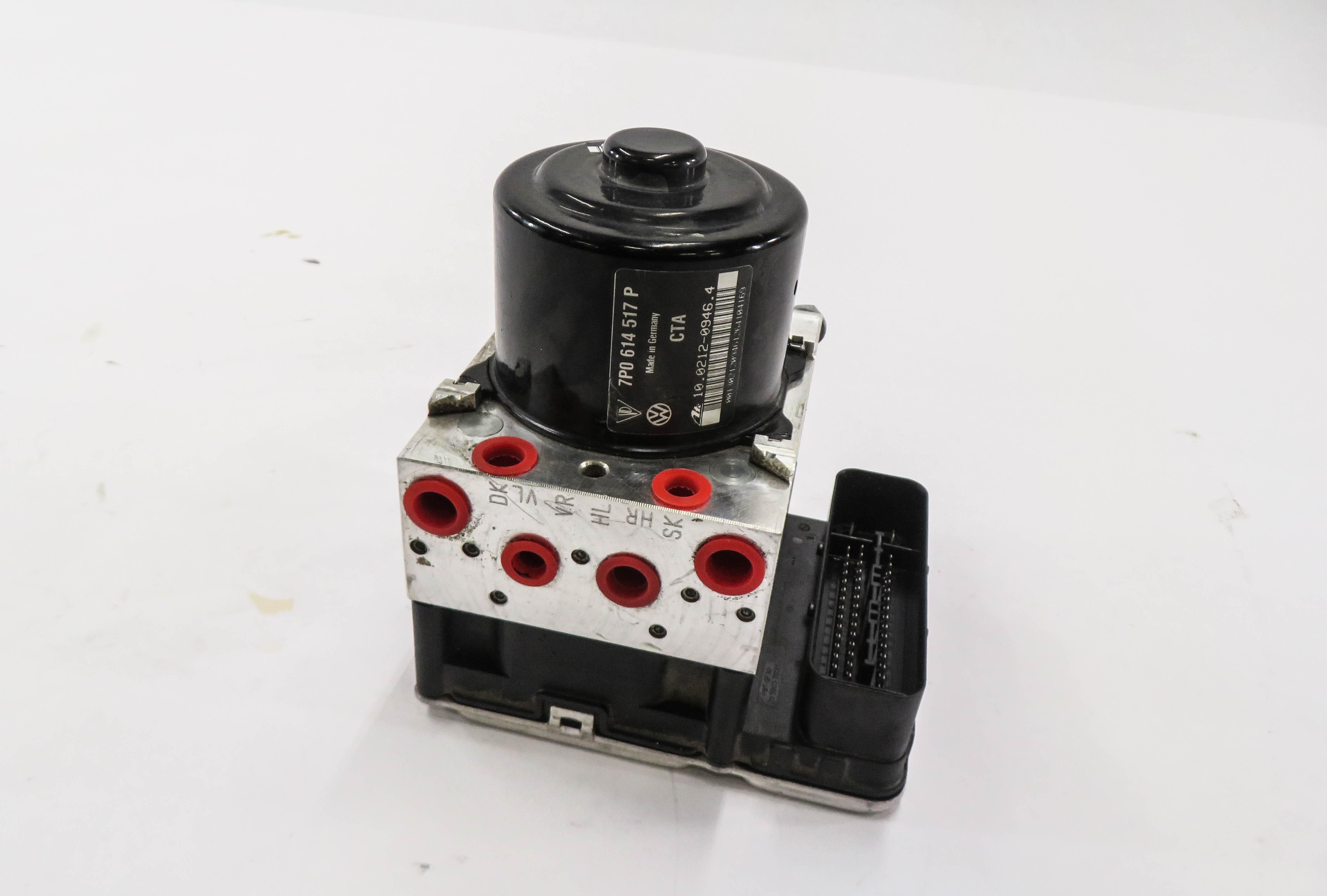 2013-2014 PORSCHE CAYENNE (958) ABS BRAKE PUMP w/ MODULE — exact item pictured