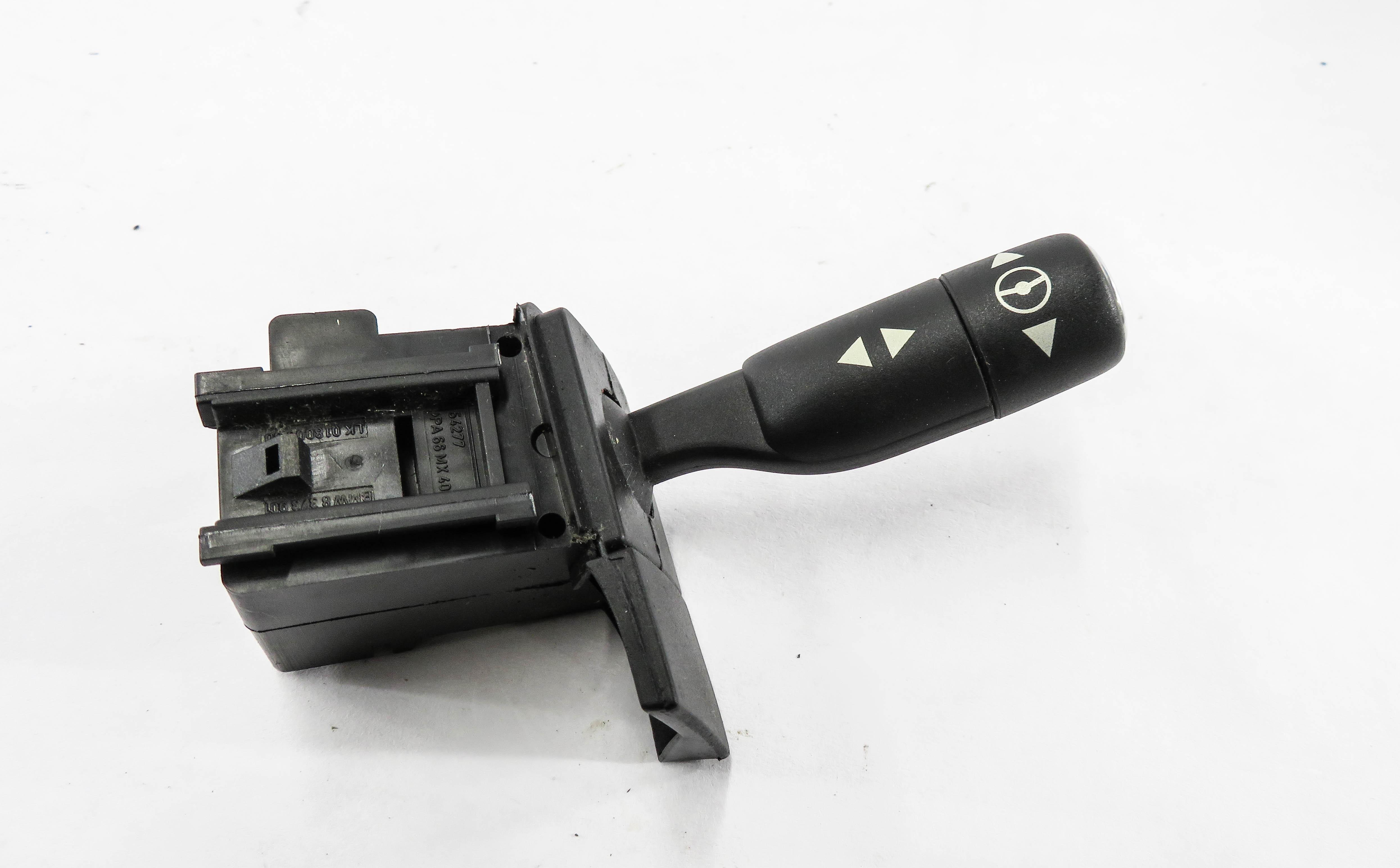 2010 RANGE ROVER (L322) STEERING COLUMN ADJUSTMENT SWITCH ARM LEVER — exact item pictured