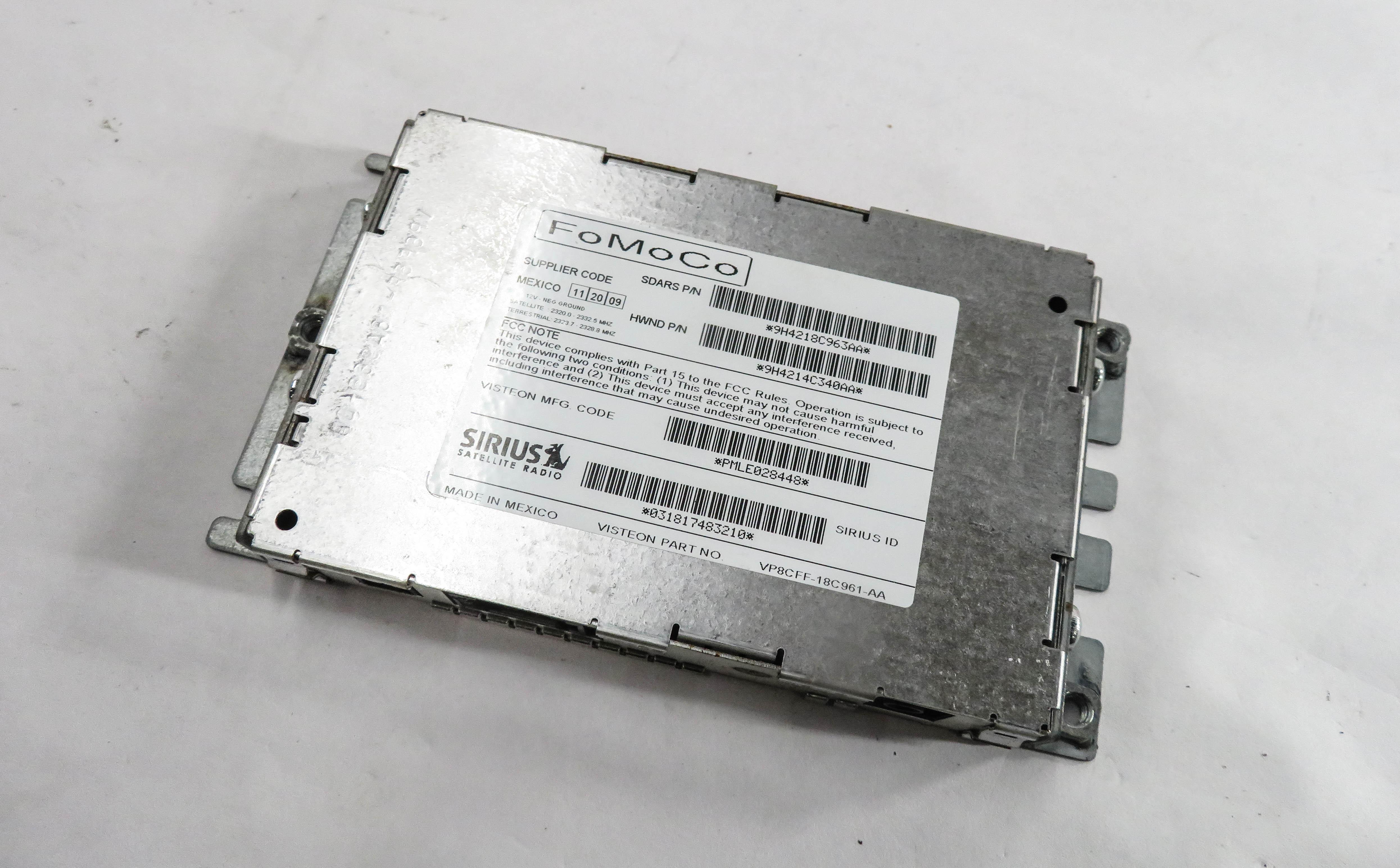 2007-2012 LR3 - RANGE ROVER SPORT (L320) SIRIUS SATELLITE RADIO RECEIVER MODULE — exact item pictured