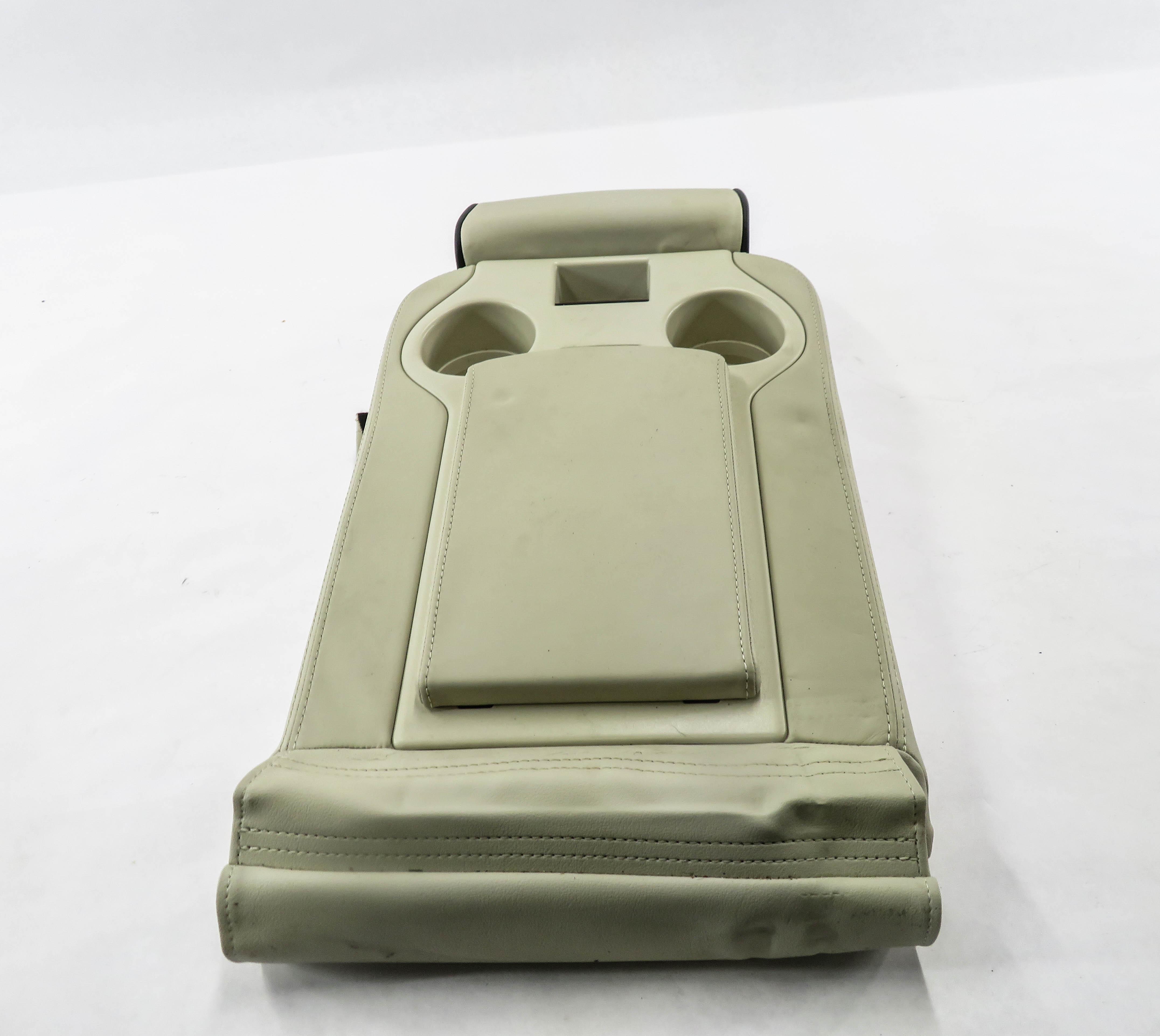 2010 RANGE ROVER (L322) REAR SEAT ARMREST CUP HOLDER CENTER HEADREST (IVORY) — exact item pictured
