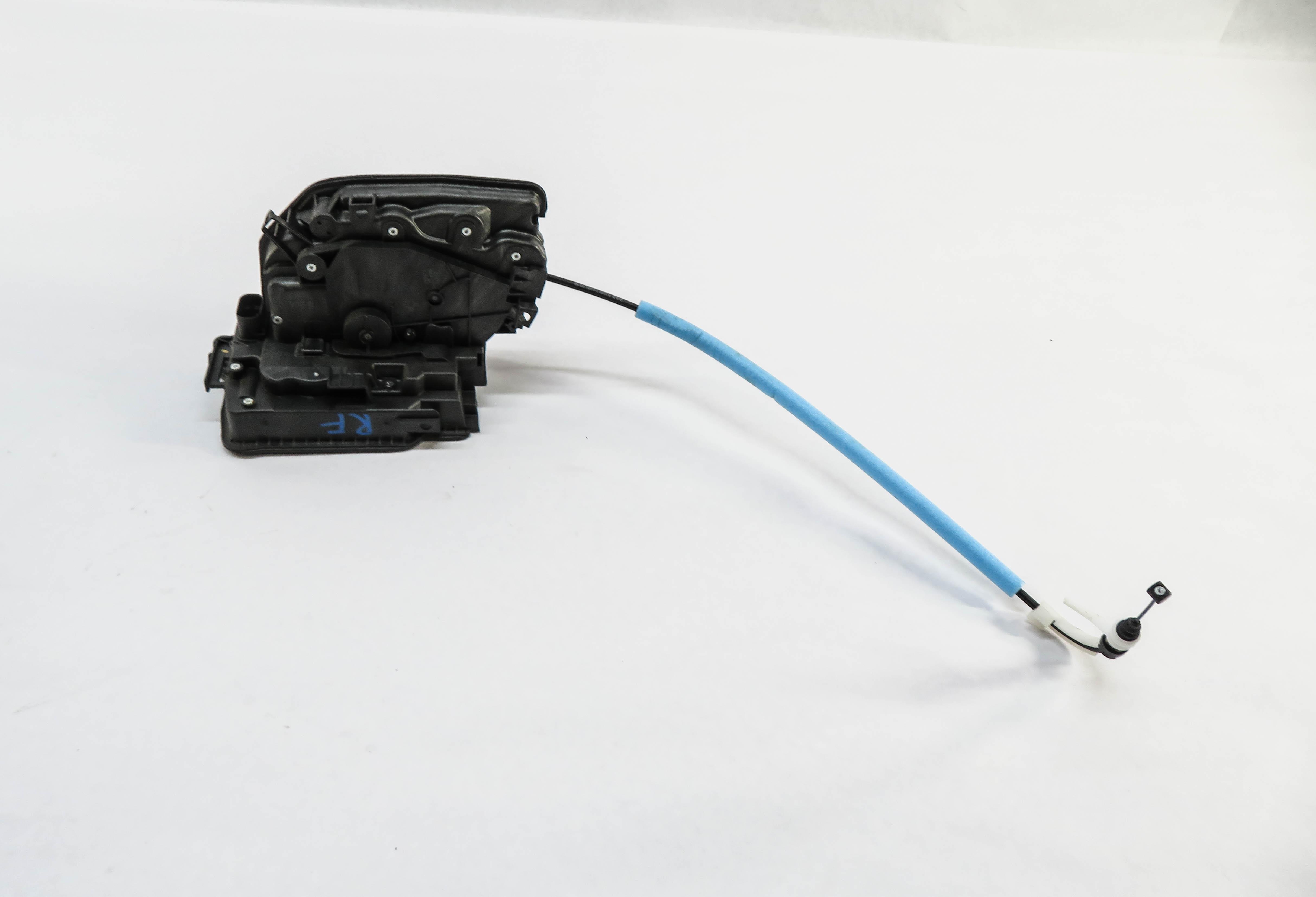 2014-2019 BMW I3 X1 X2 X5 X6 (F15 F16 F39 F48) RIGHT FRONT PASSENGER DOOR LATCH — exact item pictured