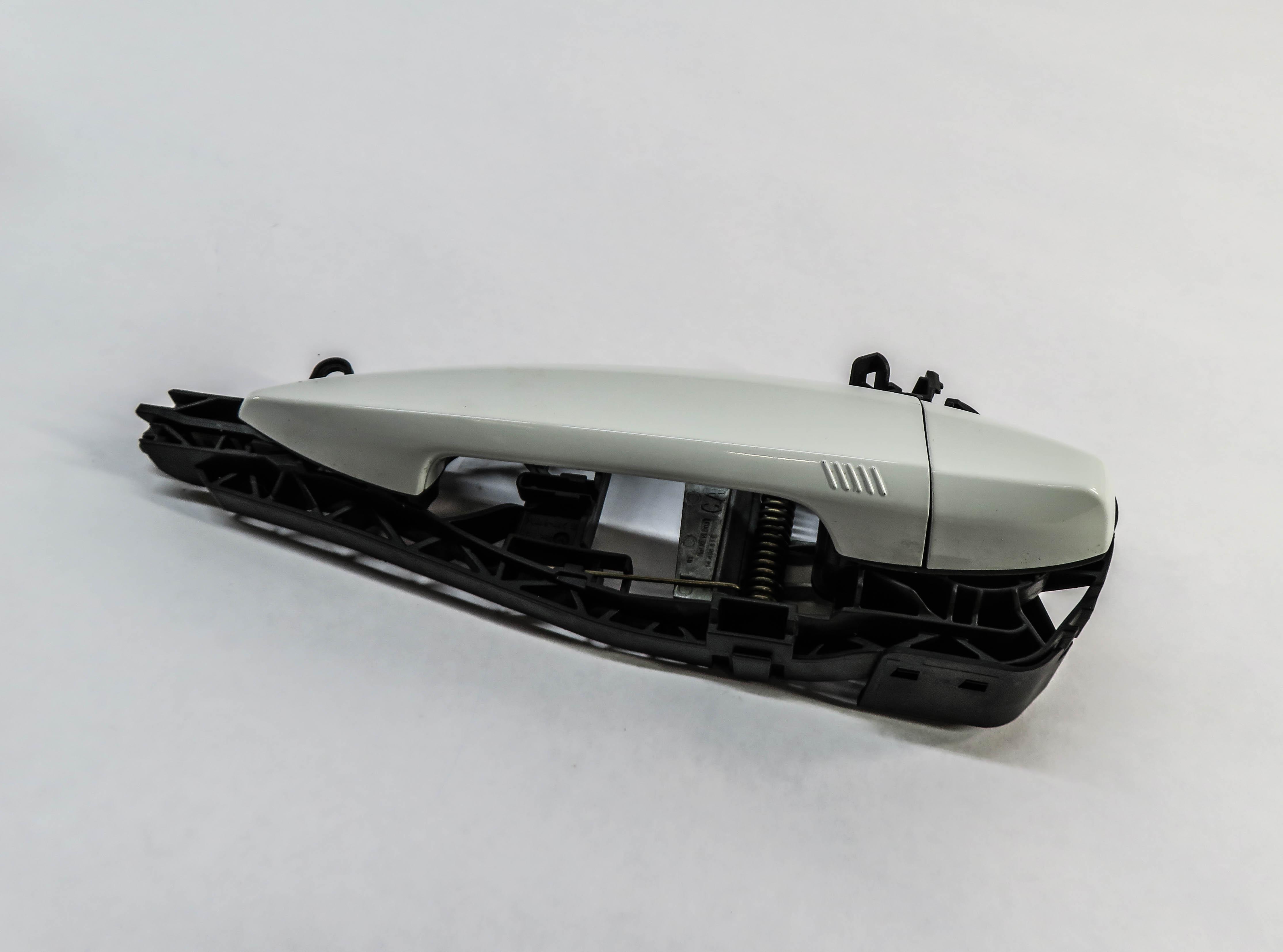 14-21 BMW X1 X2 X5 X5M X6 X6M RIGHT FRONT PASSENGER COMFORT DOOR HANDLE (WHITE) — exact item pictured
